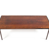 Table basse en bois de rose par Ole Wanscher
