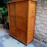 Wardrobe with sliding doors