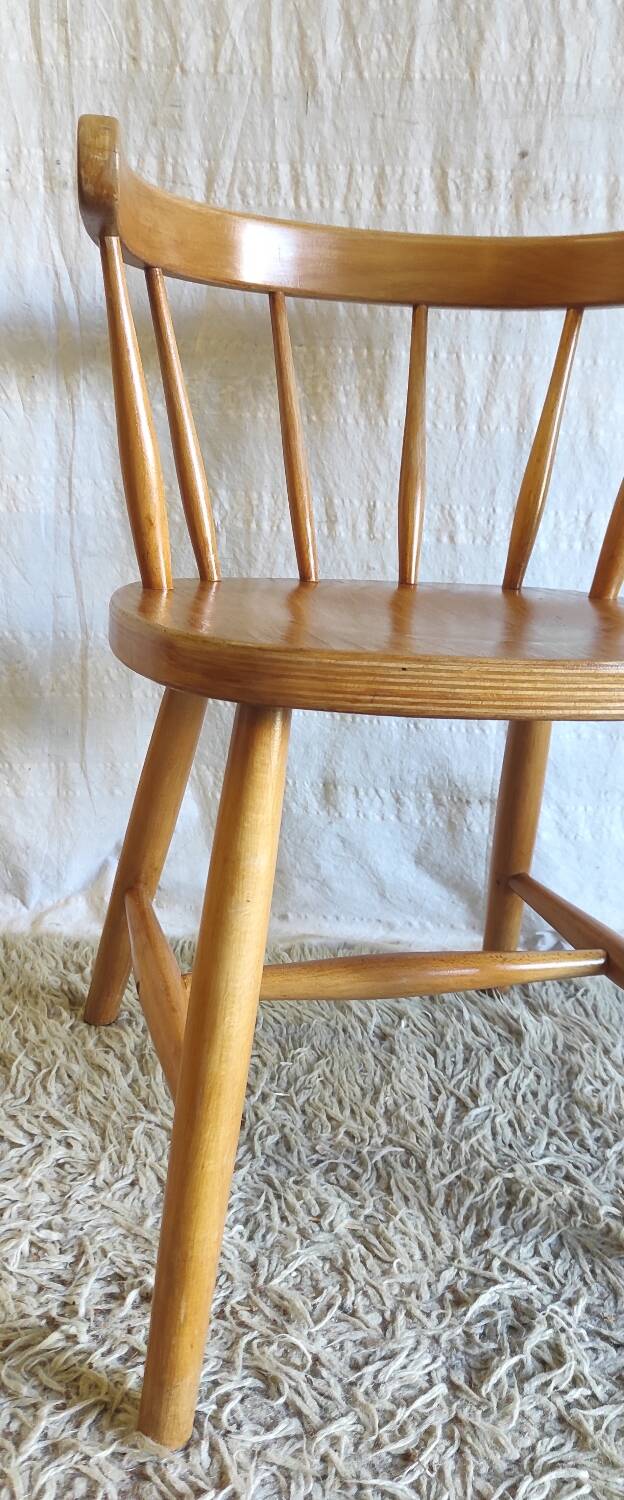 Scandinavian style slatted chair in solid wood - mid 20th century.