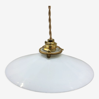 Suspension en opaline blanche