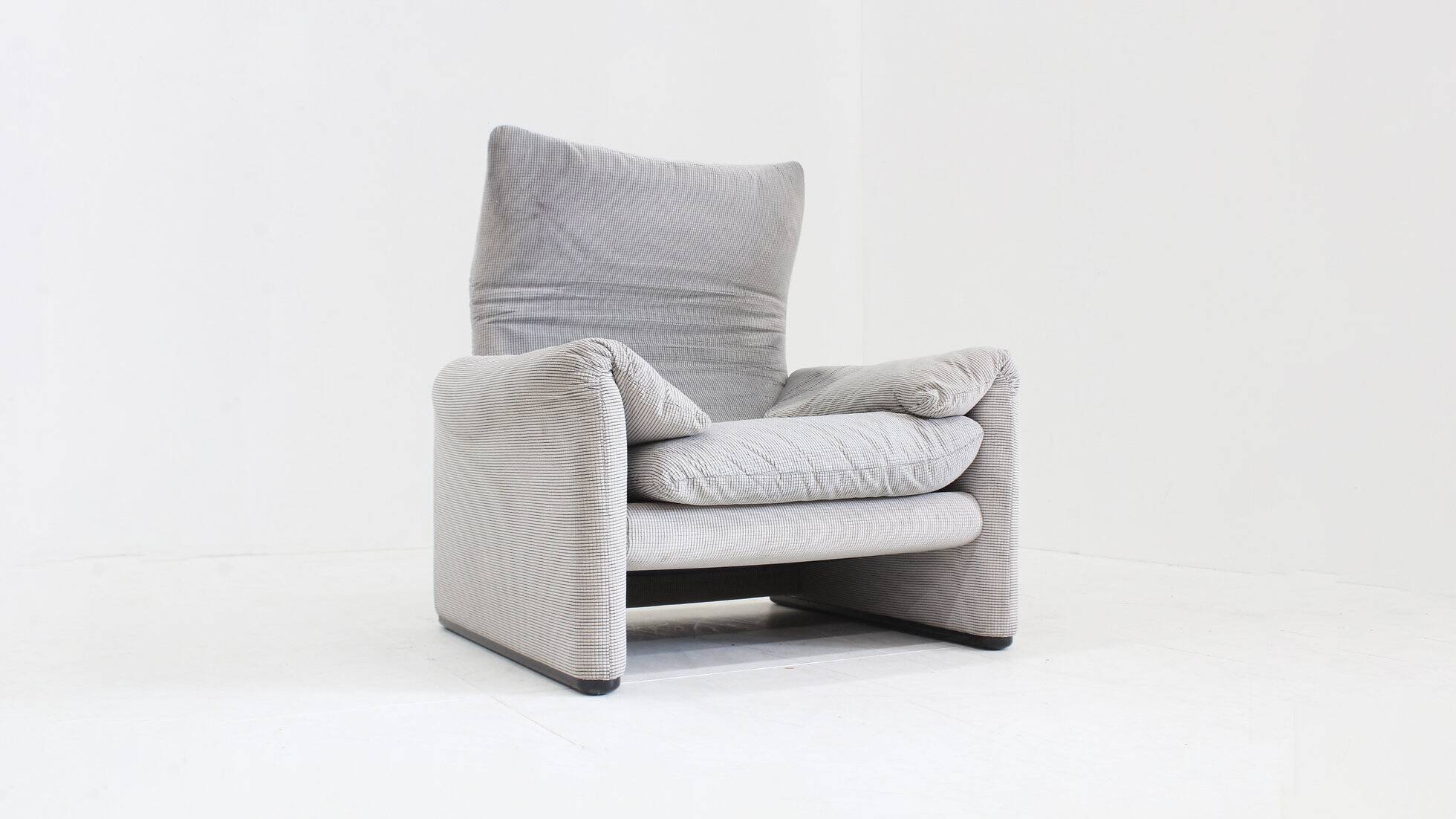Fauteuil Maralunga vintage de Cassina par Vico Magistretti