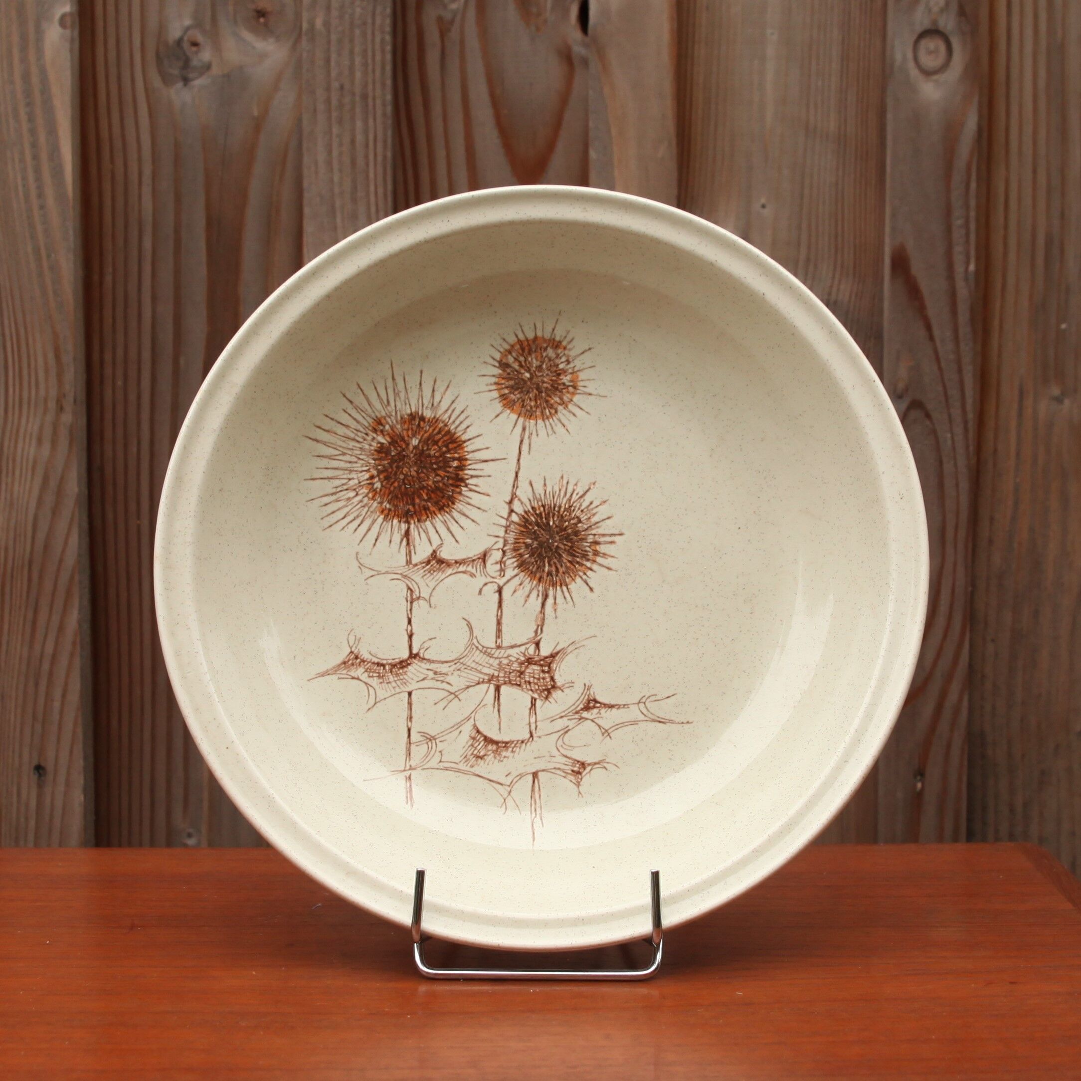 Hollow dish Sarreguemines "Thistles"