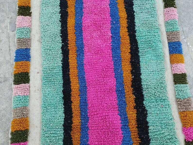 Handmade Berber rug in pure wool, size 240 x 160 cm