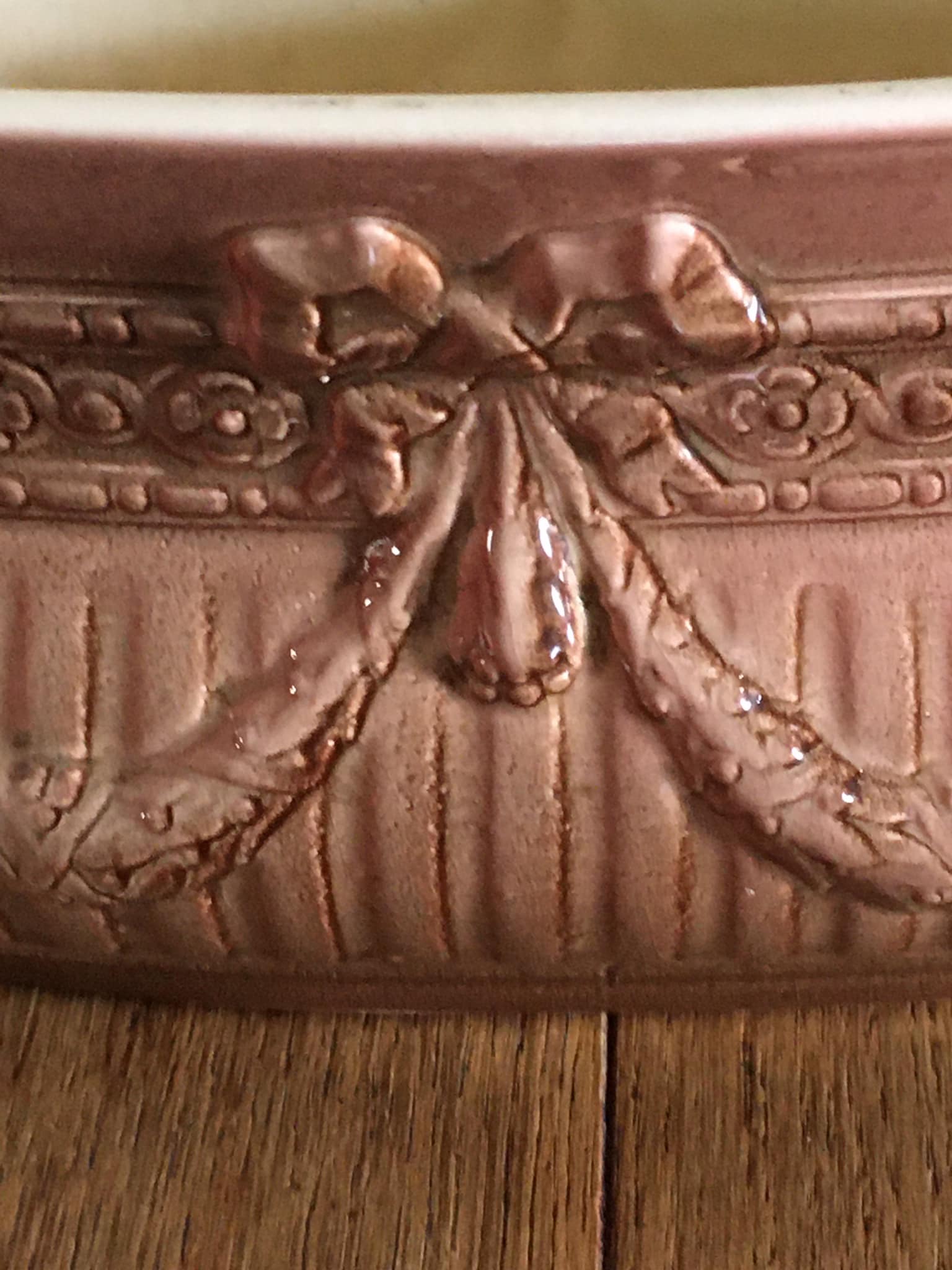 Planter in earthenware stamped de bruyn in pink tones