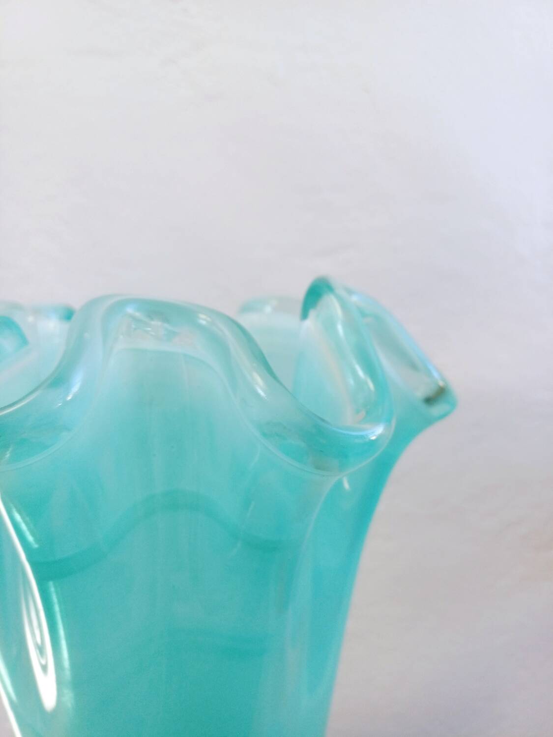 Light aqua murano glass vase