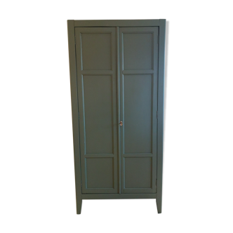 Armoire parisienne