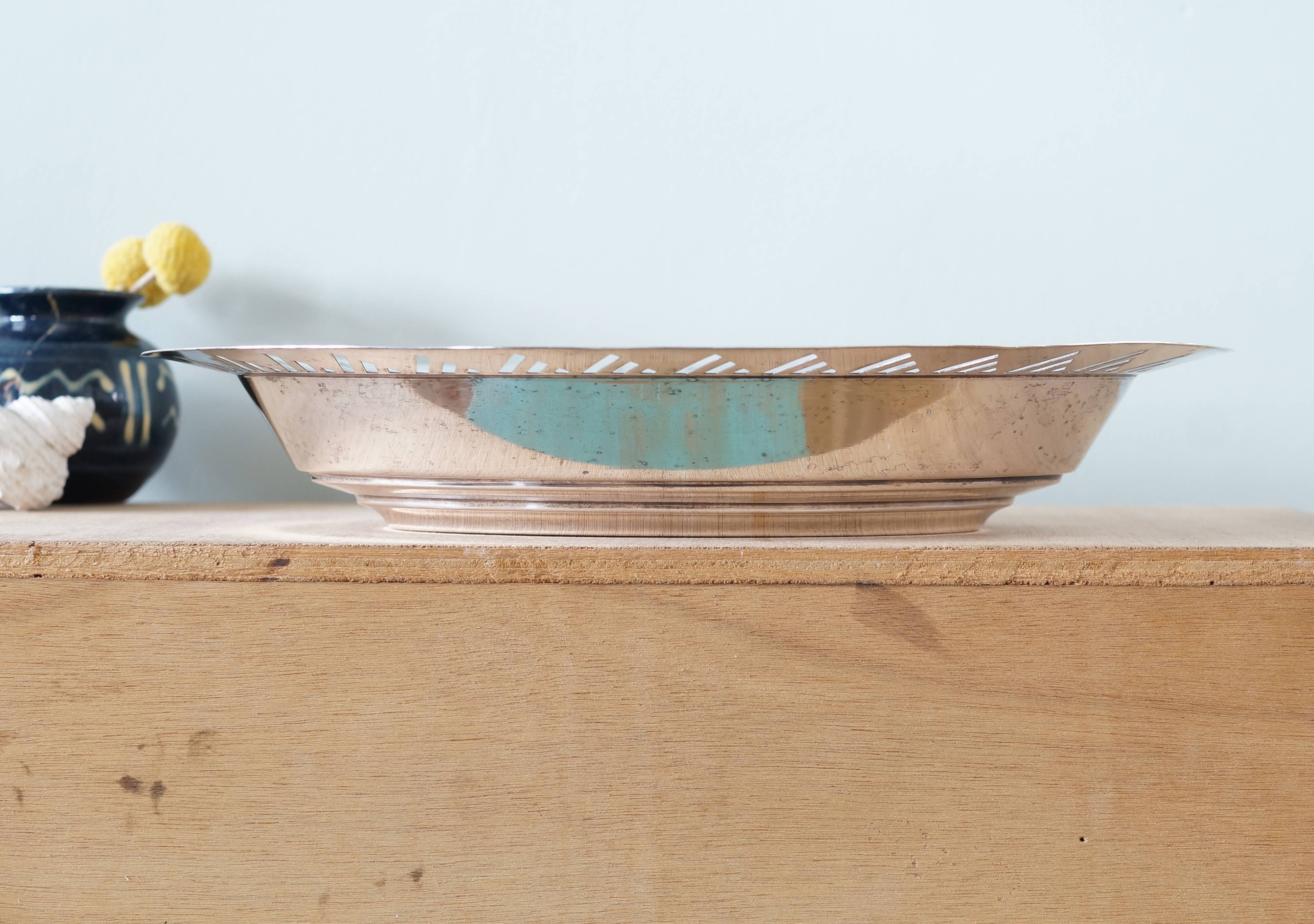 Art Deco style silver-plated metal bread basket, 30s silver dish