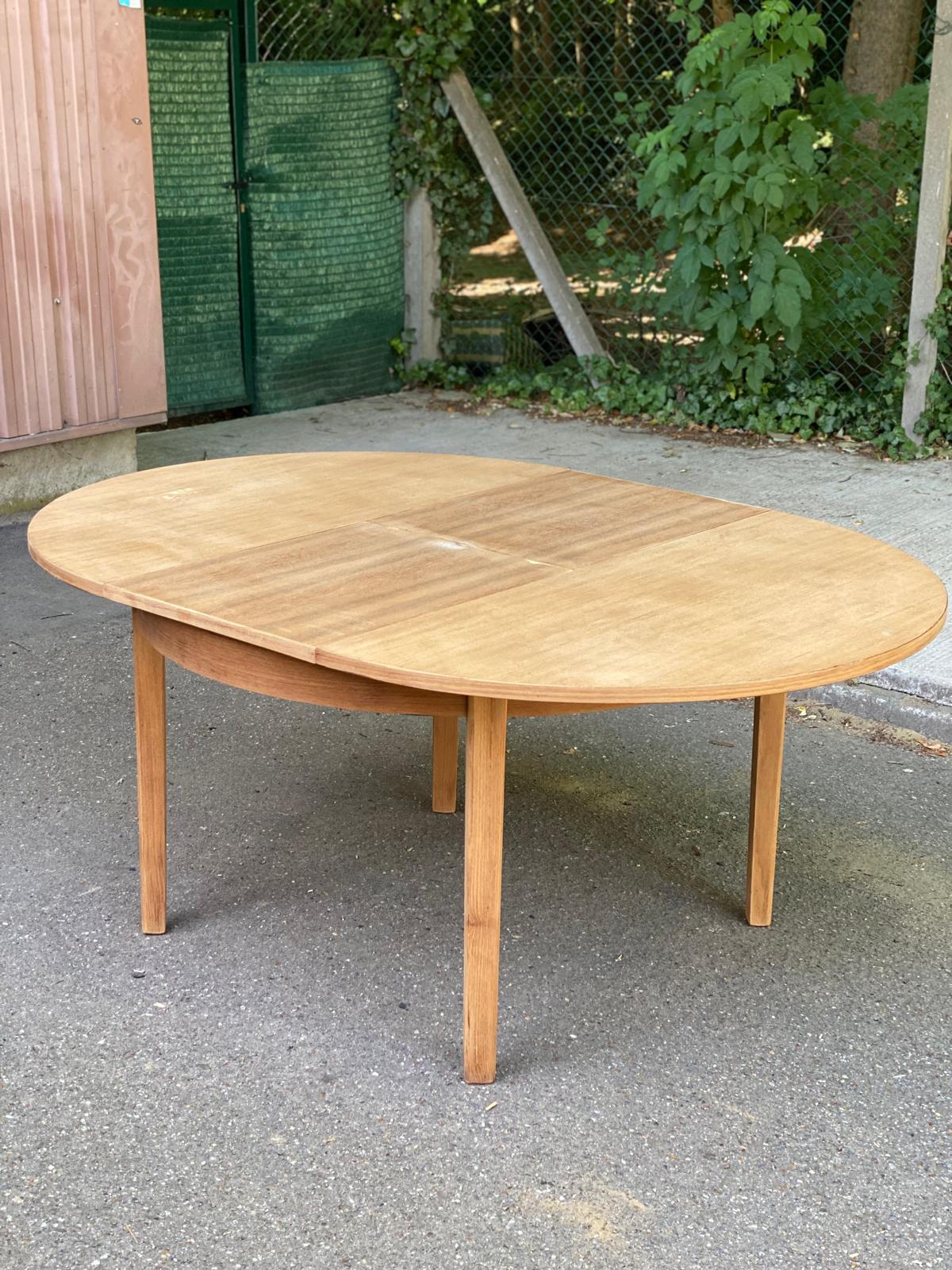 Scandinavian round extendable dining table renovated light oak 172cm