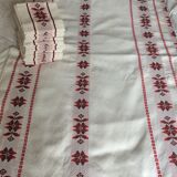 Rectangular tablecloth and its 18 towels - vintage Basque linen