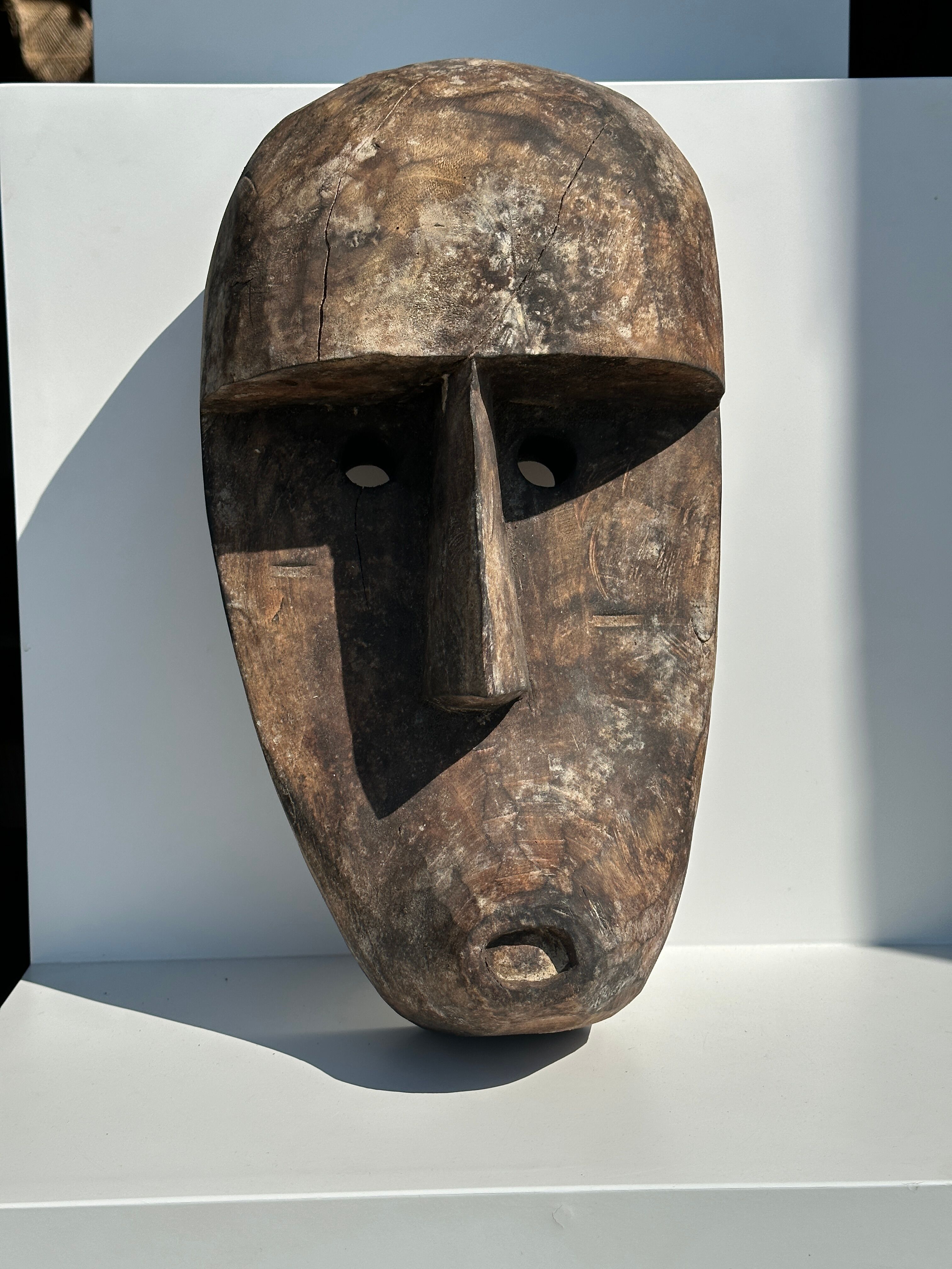Large Timor mask in patinated wood H:50cm (1)