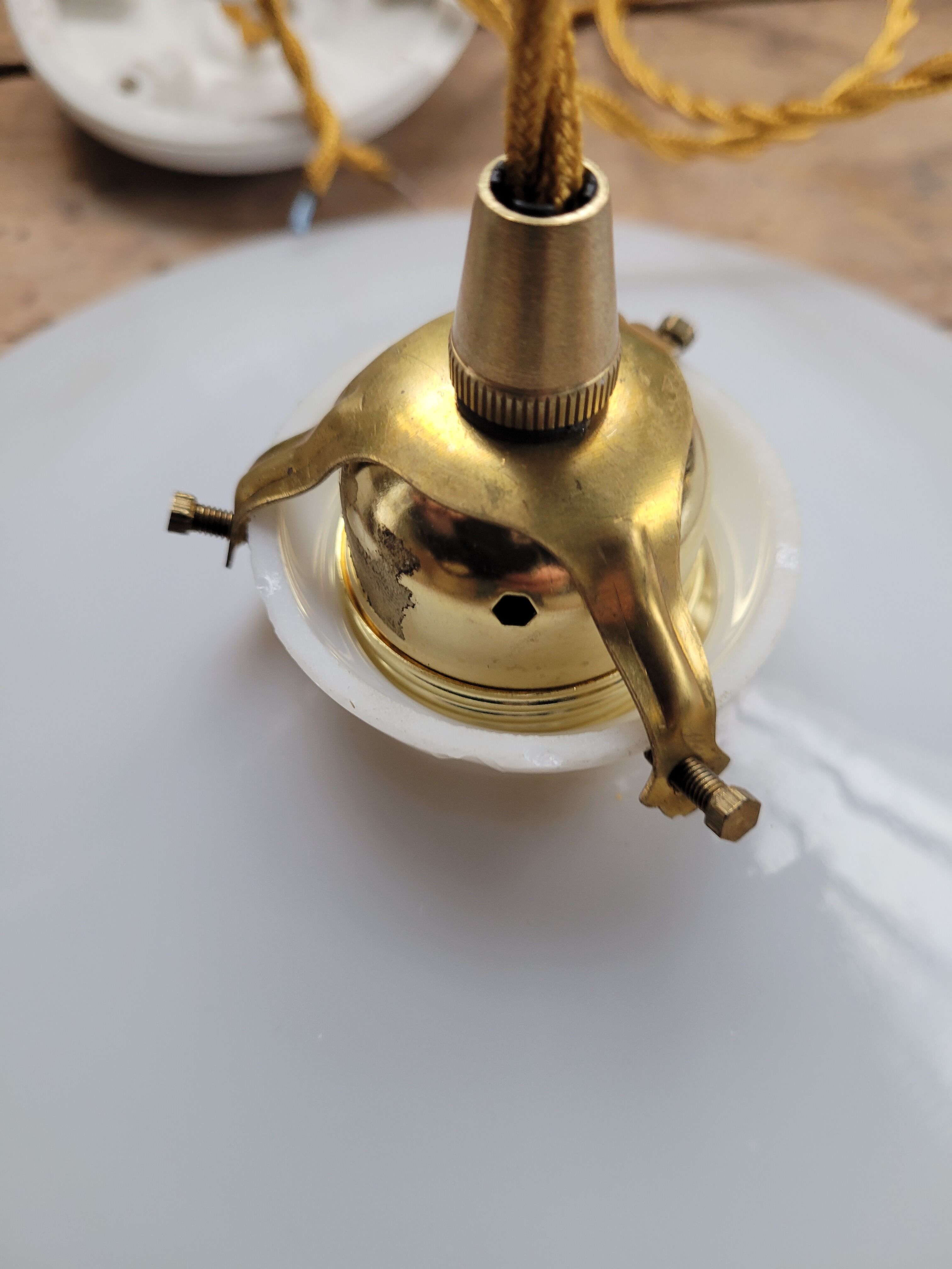 Duo de suspensions en opaline blanche
