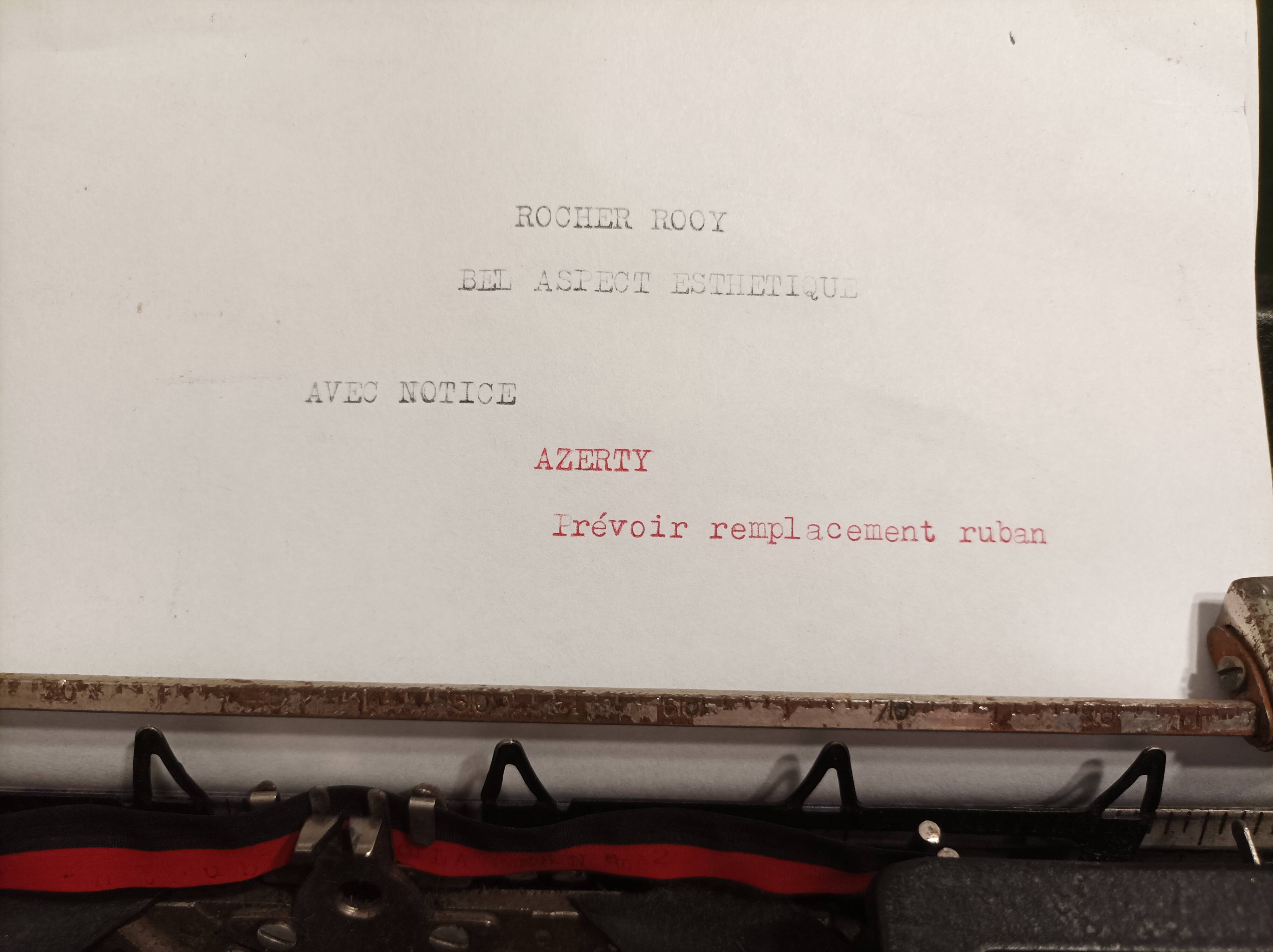 Old Rocher Rooy Functional Typewriter 1940s