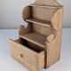 Étagère en pin sculpté à la main, style art populaire, 1 tiroir, 1950