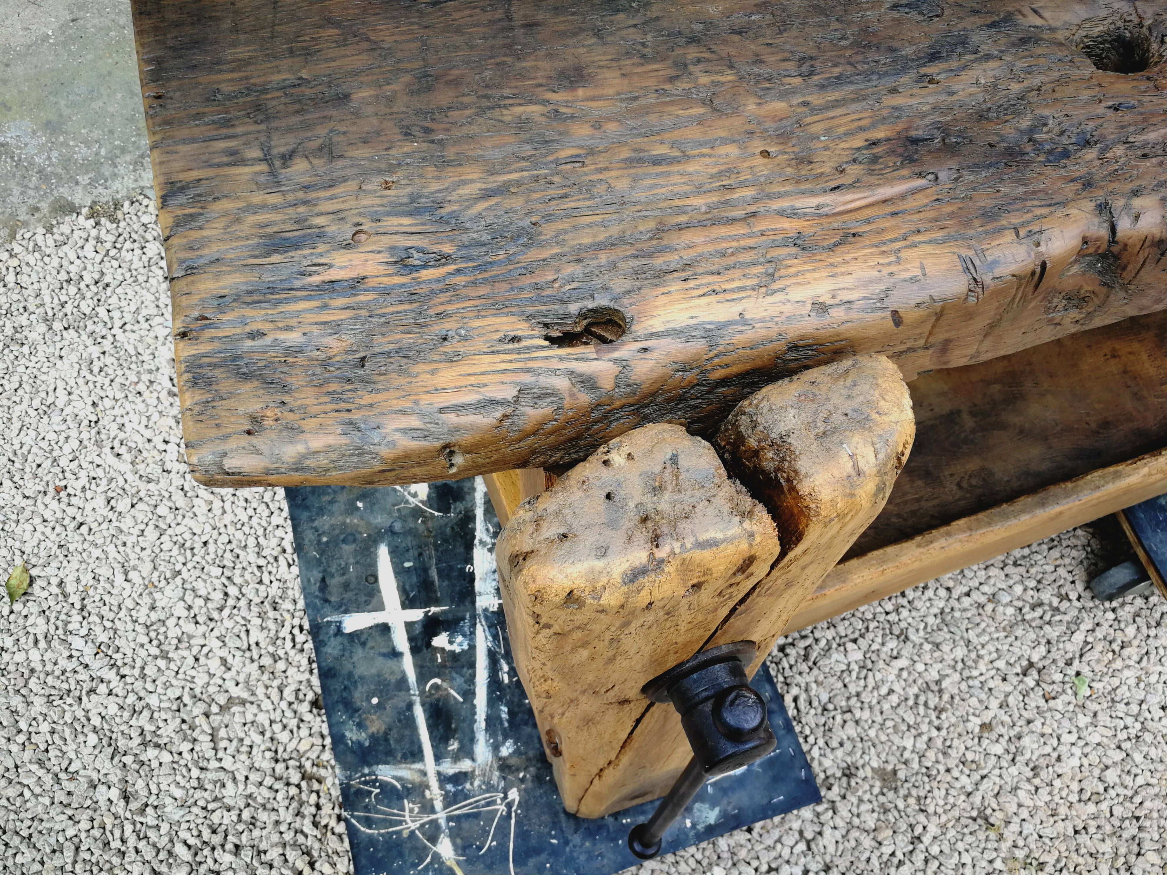 Carpenter's workbench