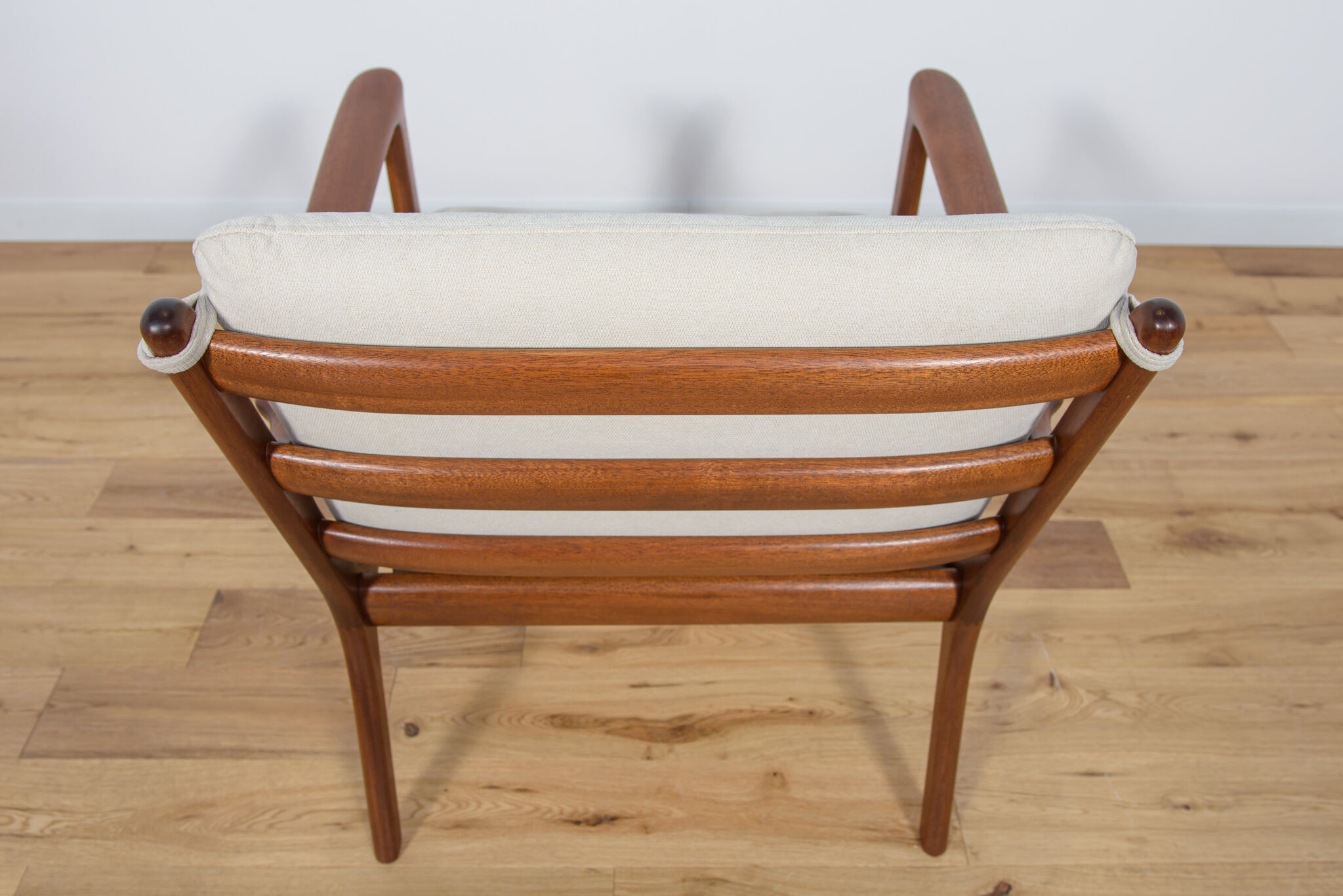 PJ112 Lounge Chairs by Ole Wanscher for Poul Jeppesens, 1960s, Set of 2