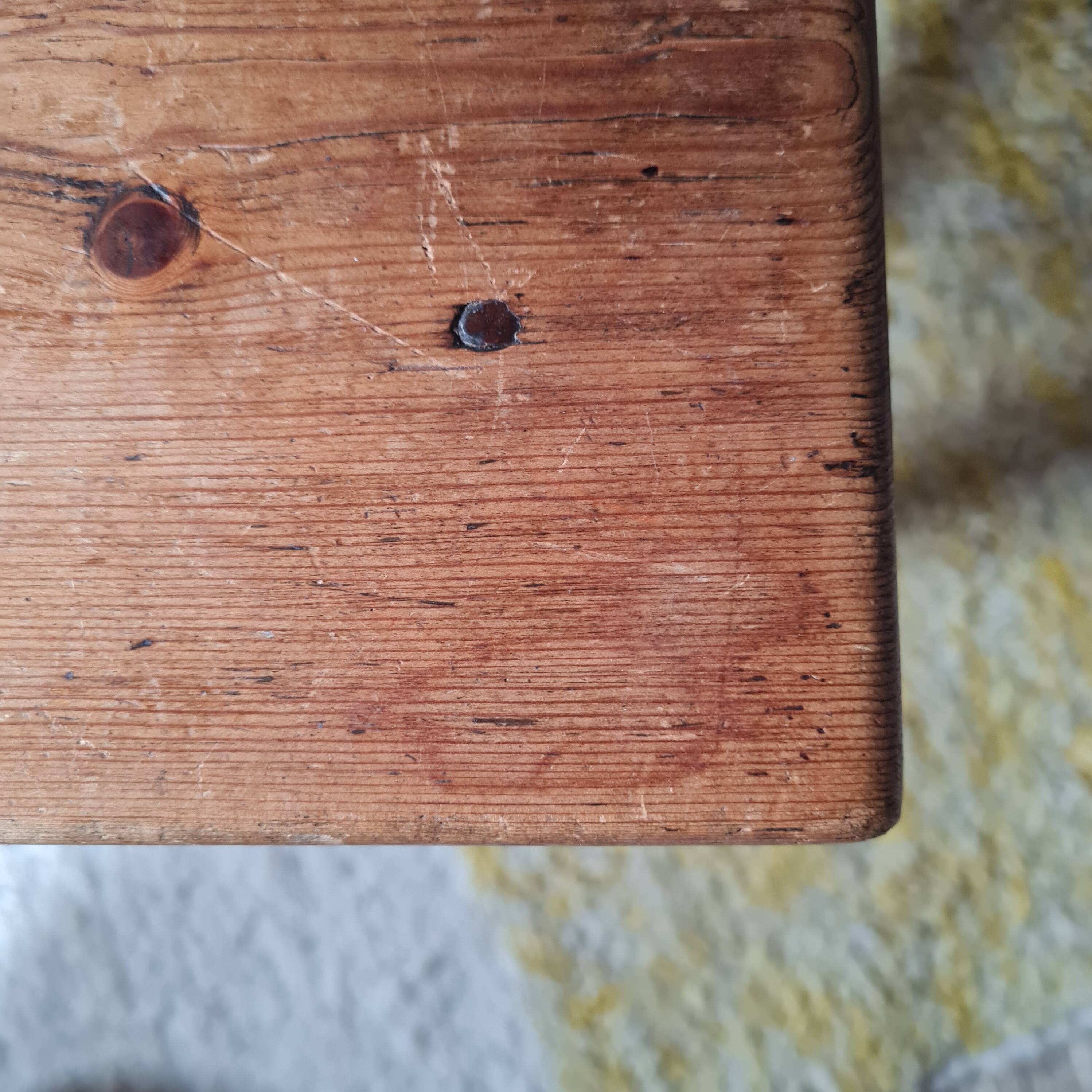 Low farmhouse table with drawer - L100