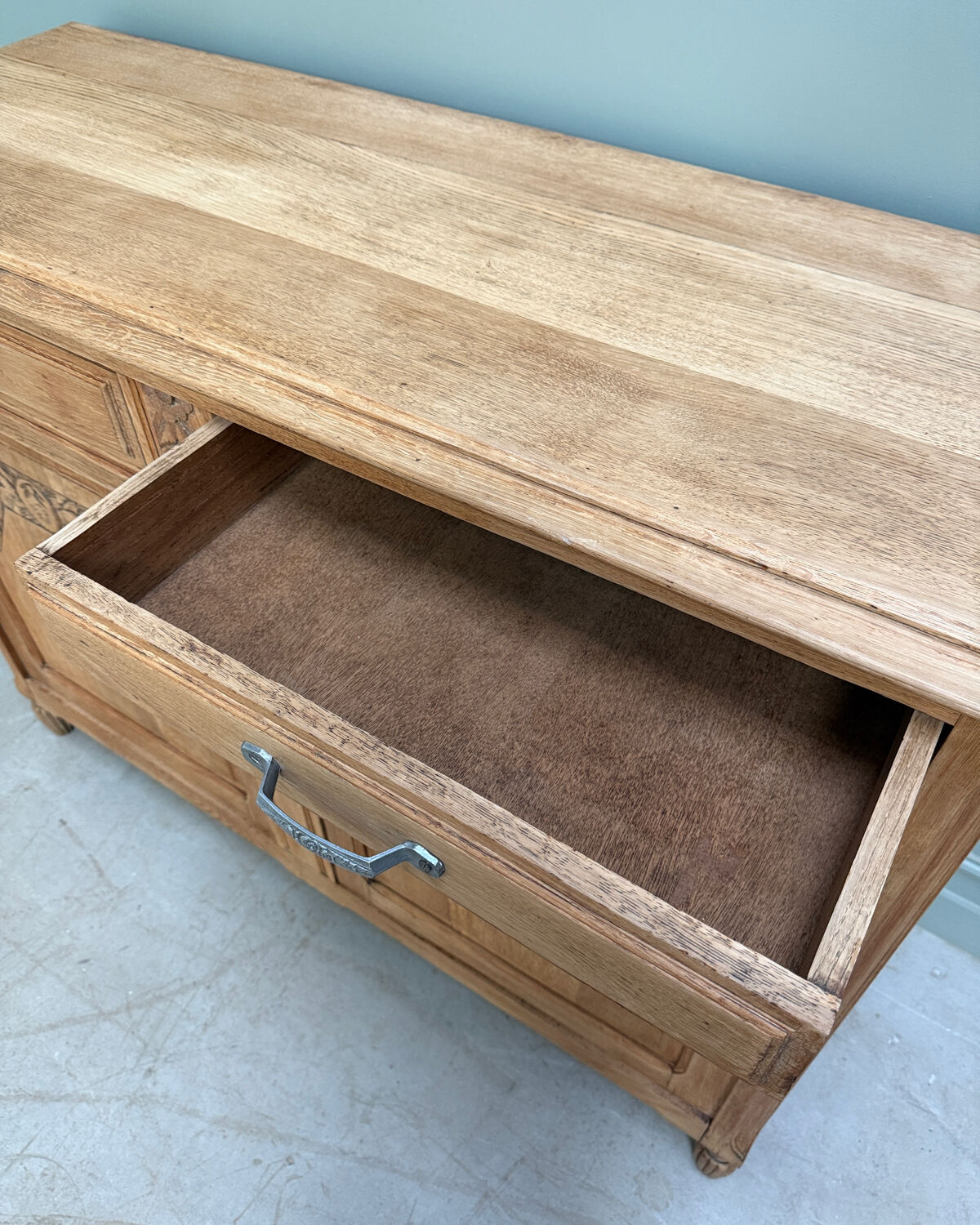 Art Deco oak sideboard (renovated)