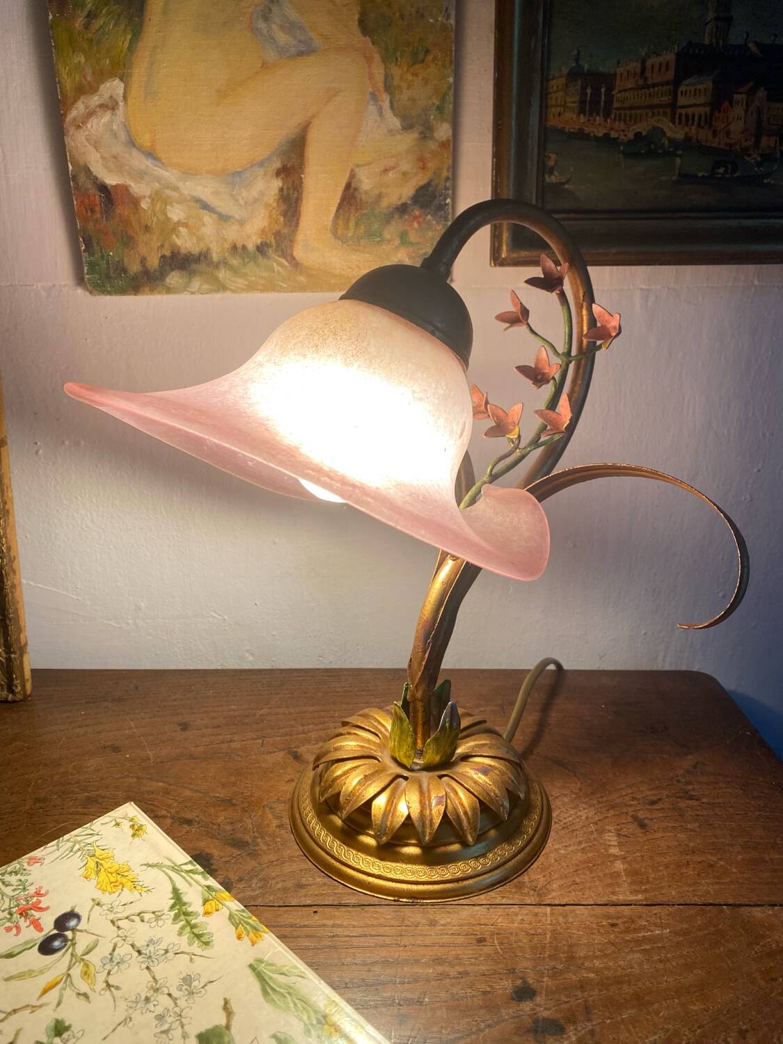Vintage flower and foliage lamp, Italy, 1960s