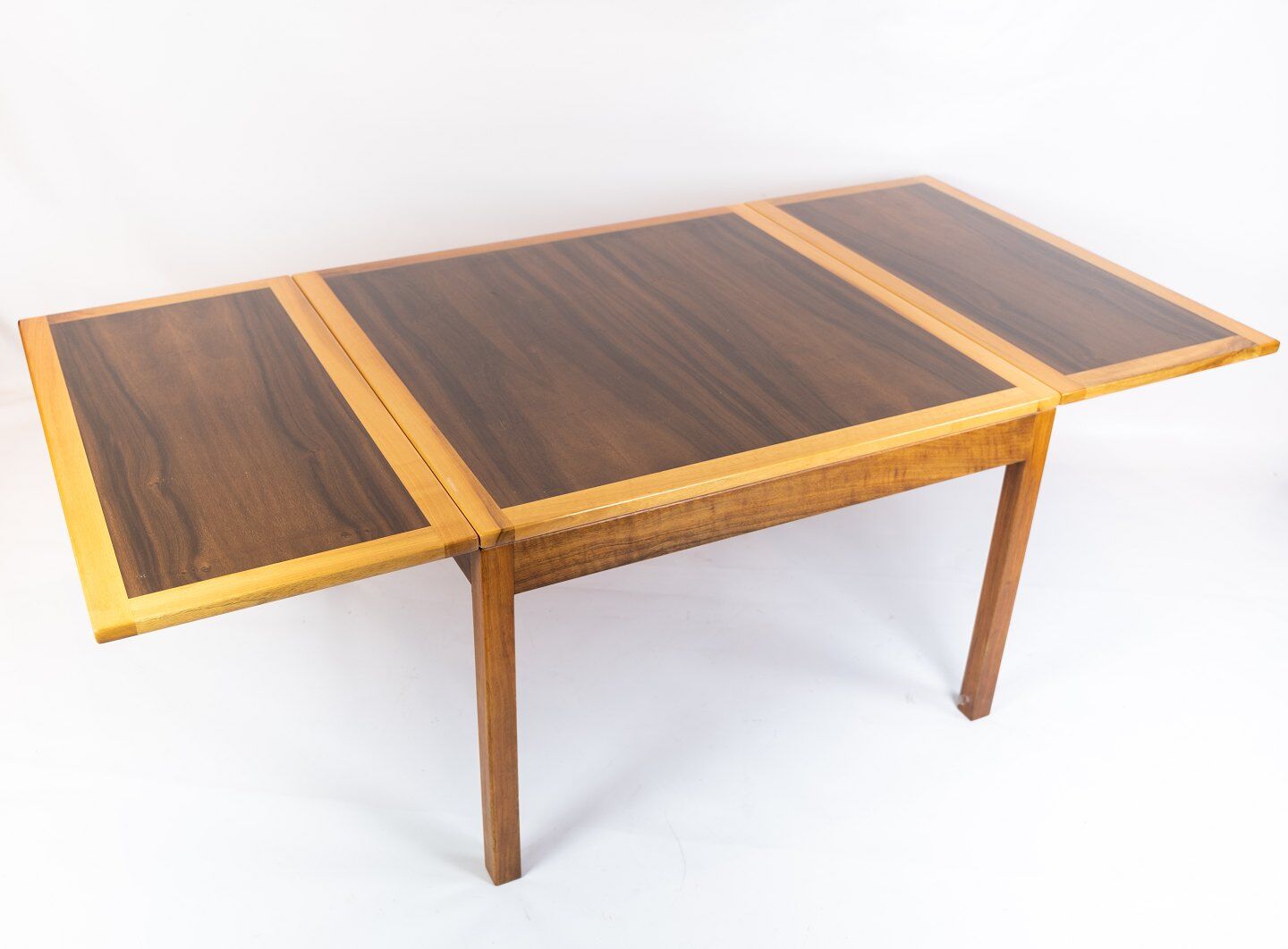 Coffee table of rosewood with extensions, designed by Børge Mogensen from the 1960