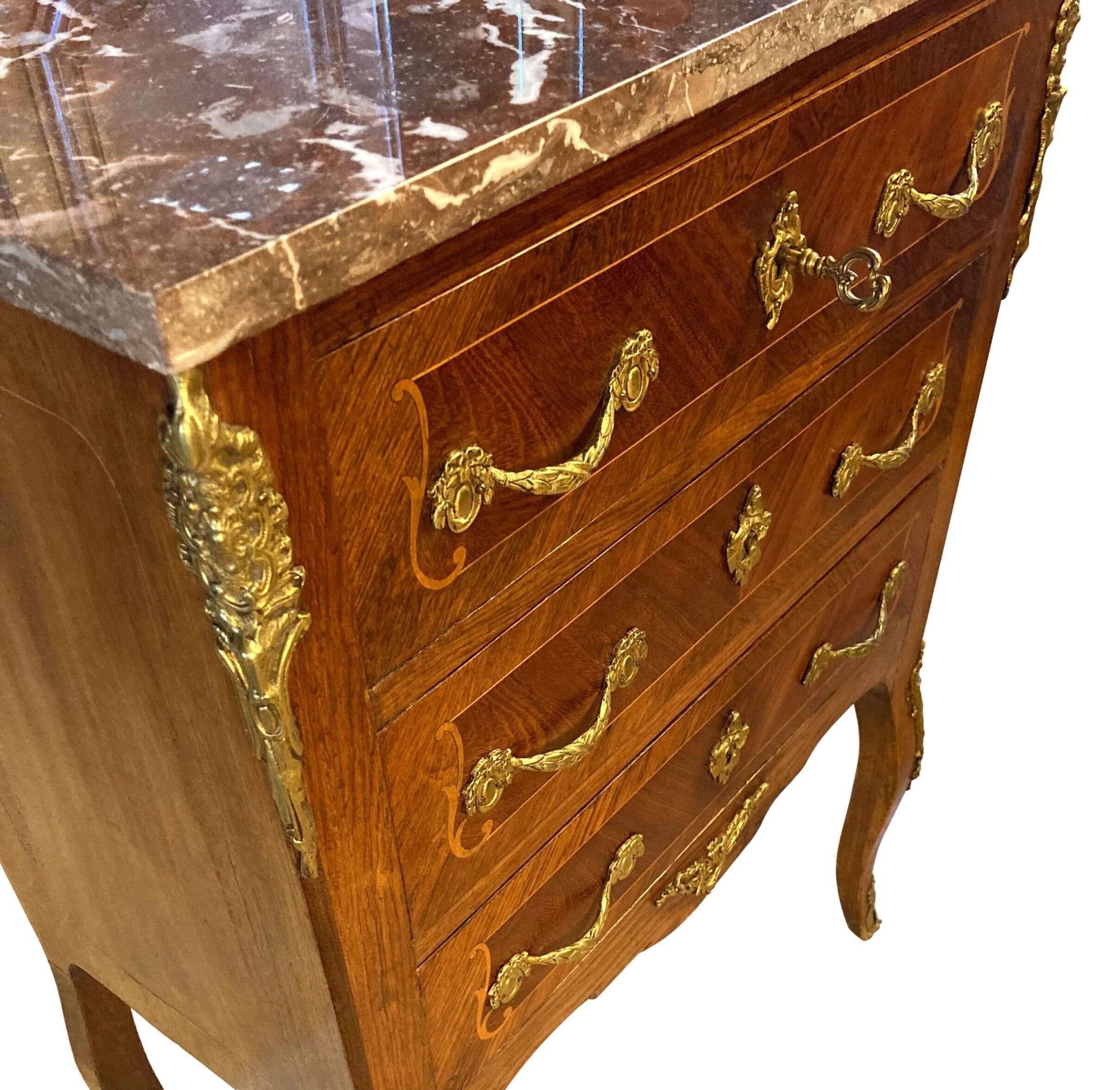 Louis XV chest of drawers in marquetry