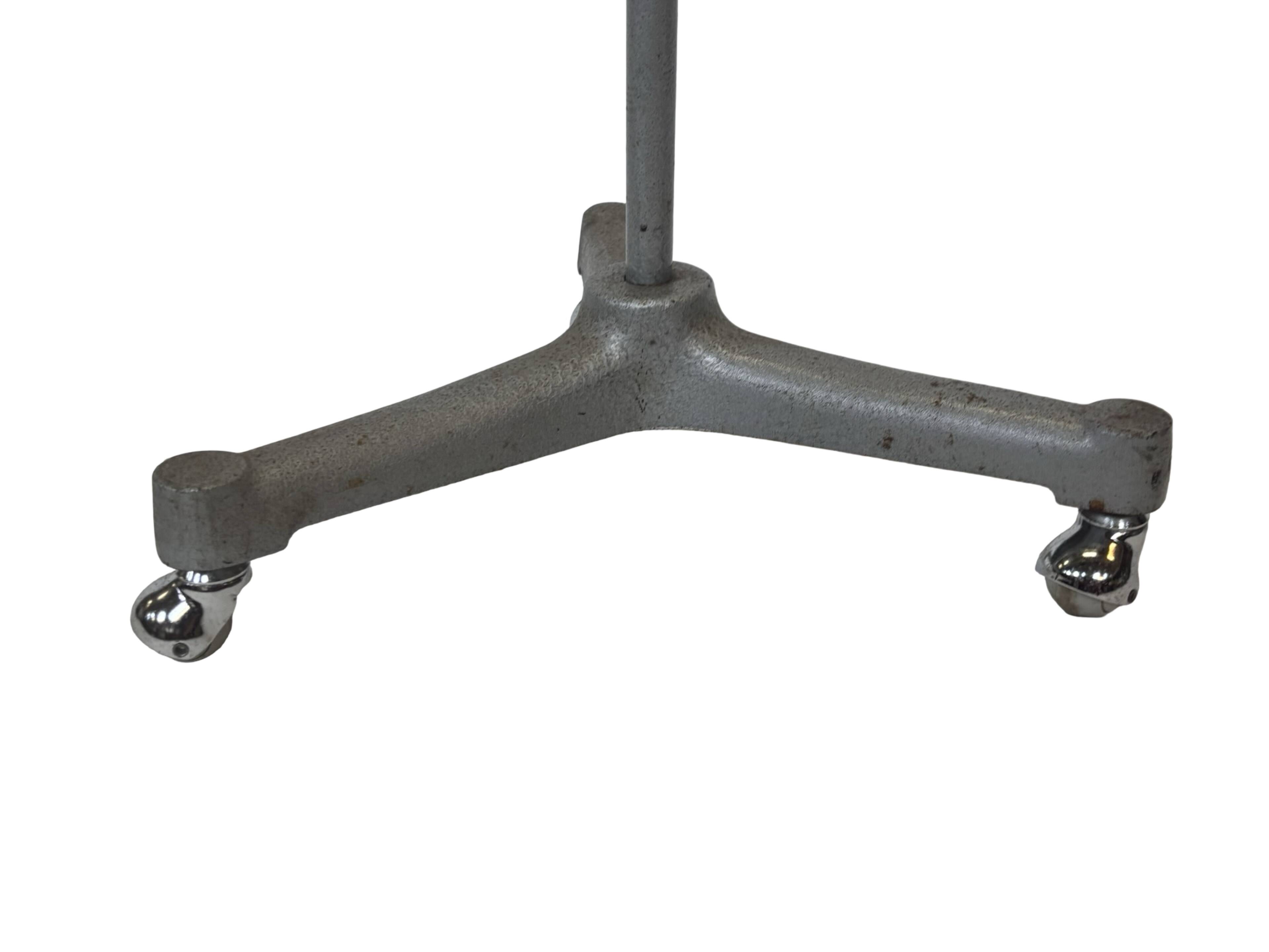 Lampadaire sur roues Ferdinand Solère modèle : 219R