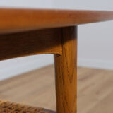Table basse danoise en teck et rotin du milieu du siècle, années 1960