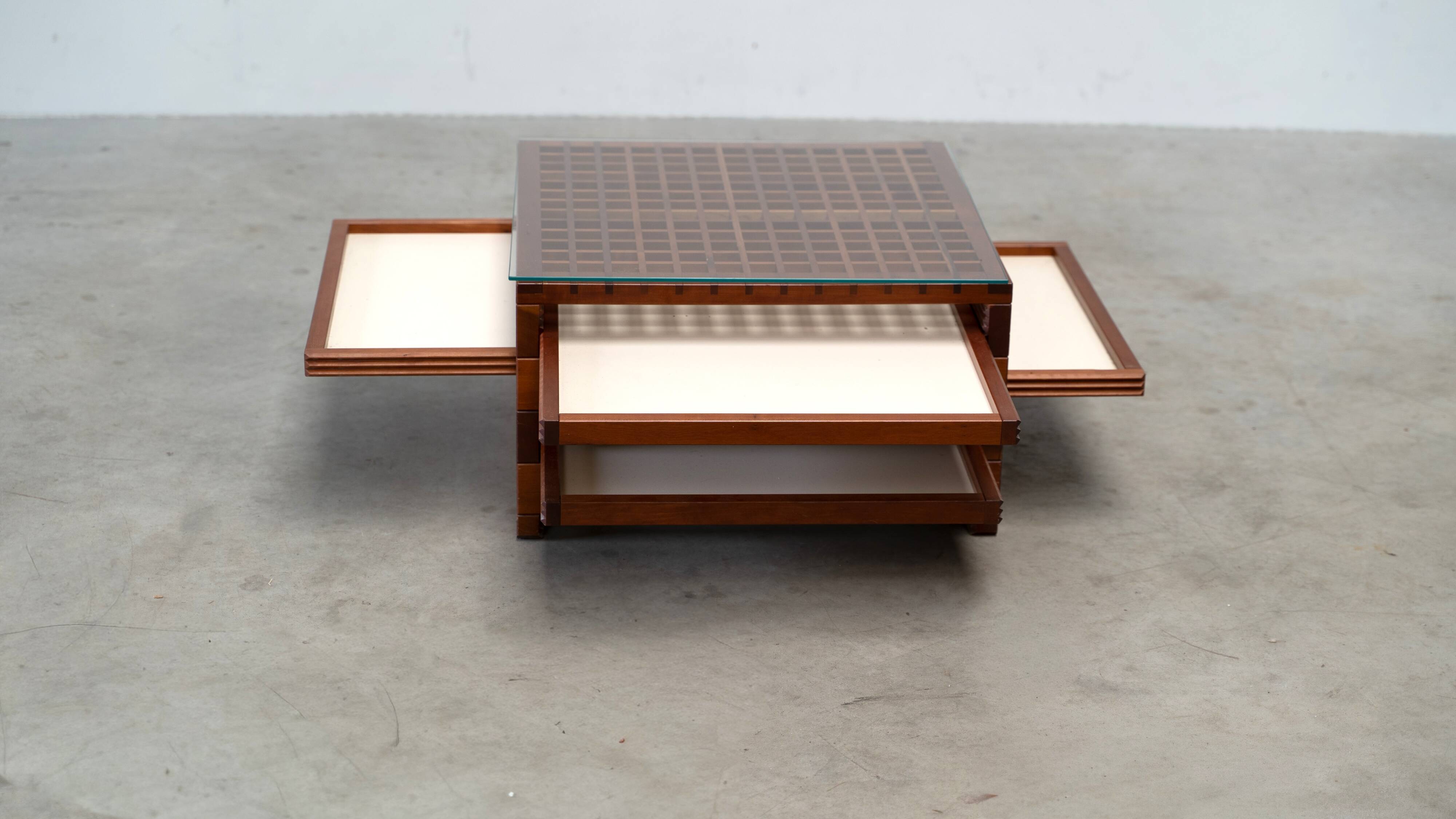 Table basse par Bernard Vuarnesson