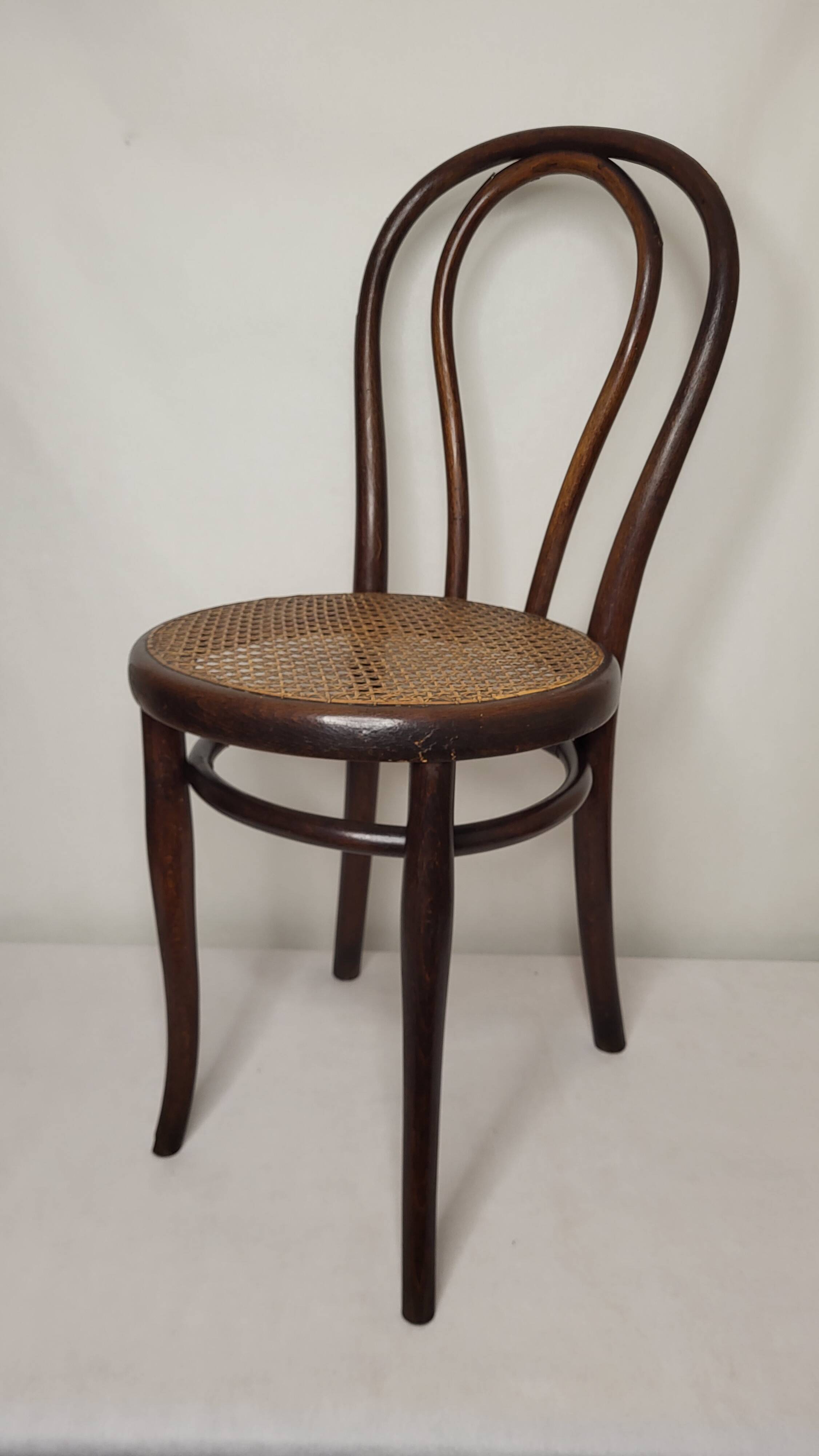 Thonet Chair No. 18 half