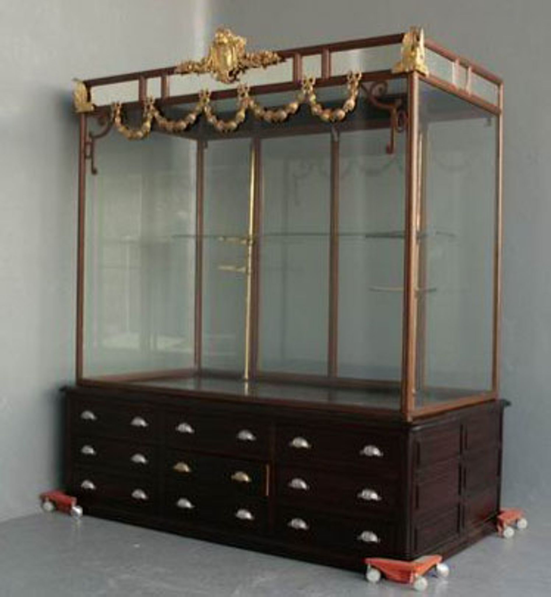 Importante Vitrine Napoléon III fonte bronze doré