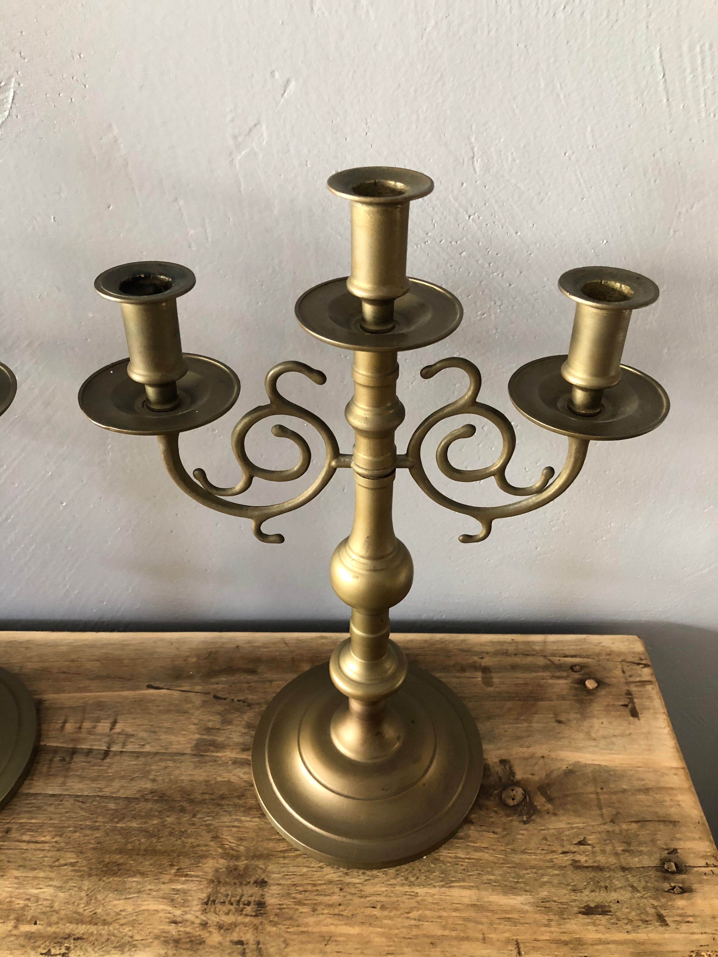 Duo de chandeliers en laiton