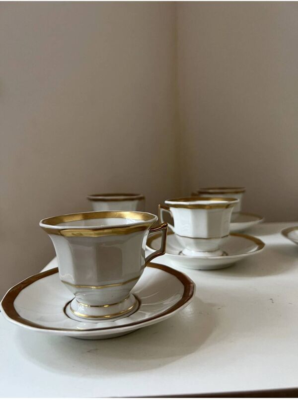 Service à café en porcelaine de Limoges Baynaud & cie