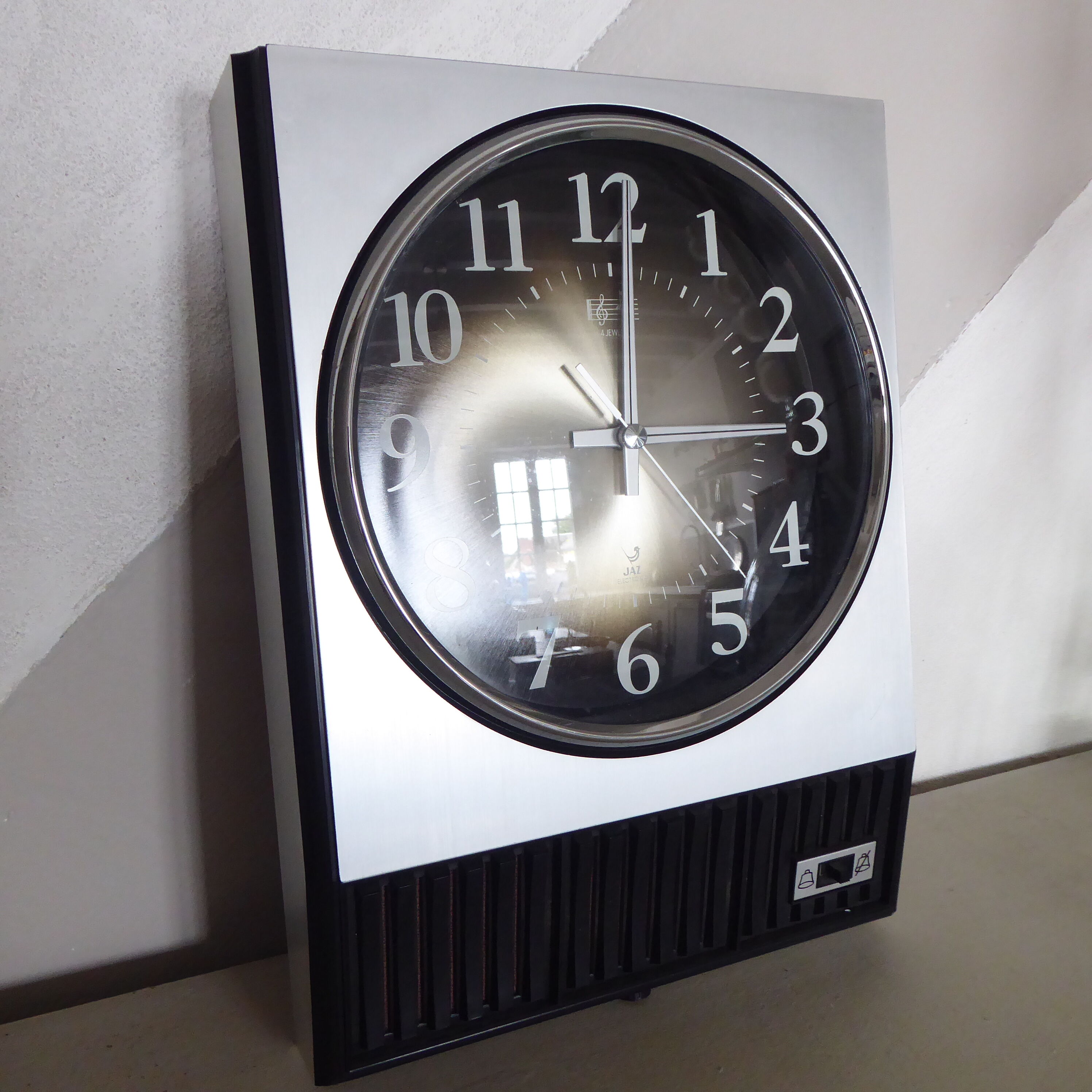 WALL clock JAZ electronics
