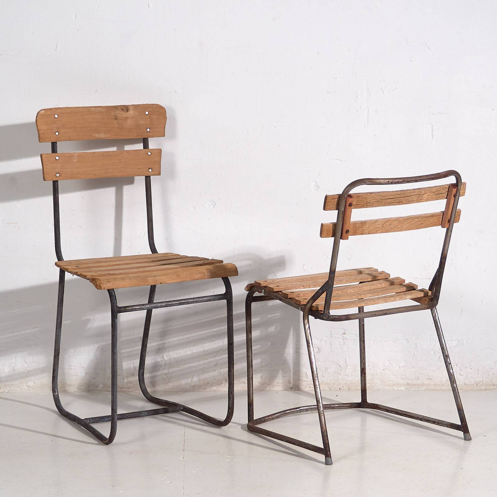 Chaises d’extérieur anciennes (vers 1920). Ensemble de 2 pièces #1