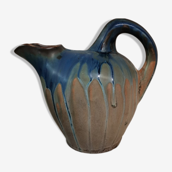 Sandstone pitcher in the Spirit of Dembac