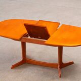 Scandinavian table