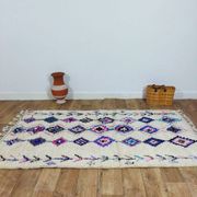 Handmade moroccan berber rug 217 x 117 cm