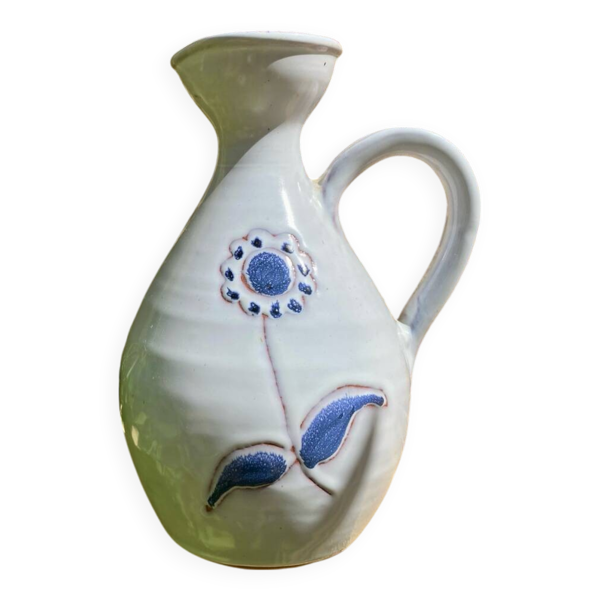 Carafe en ceramique artisanale