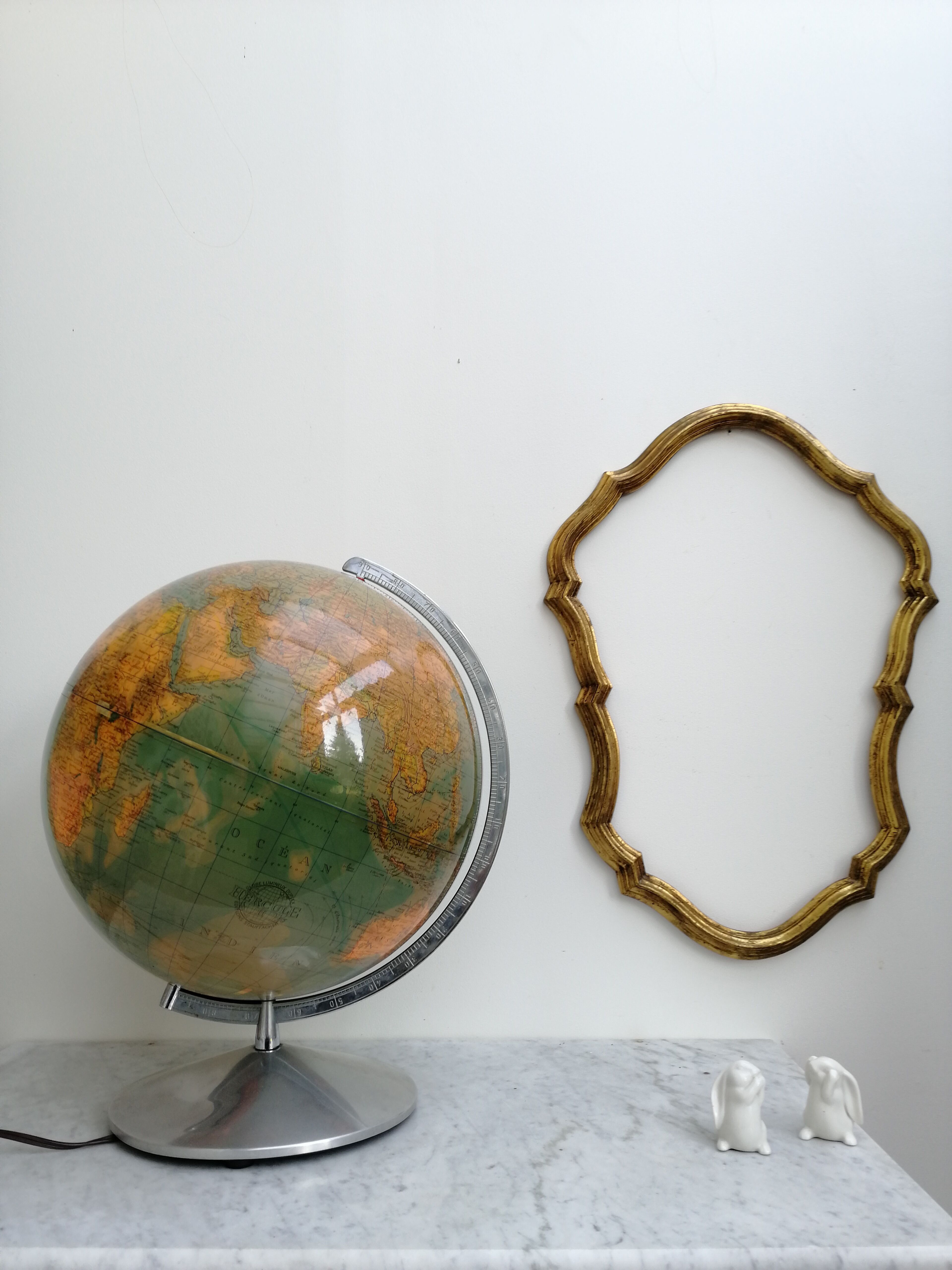 Large luminous globe Hercules