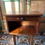 Bedside feet spindles years 50.