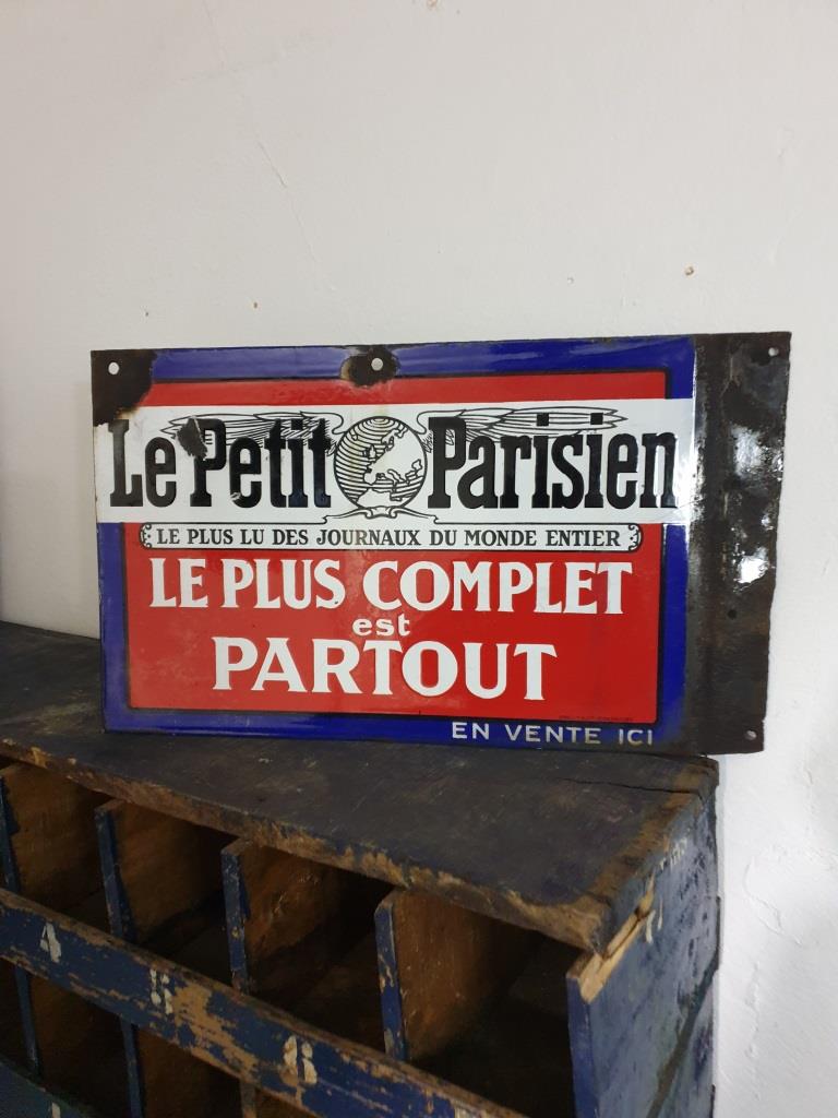 Le Petit Parisien enamelled plate