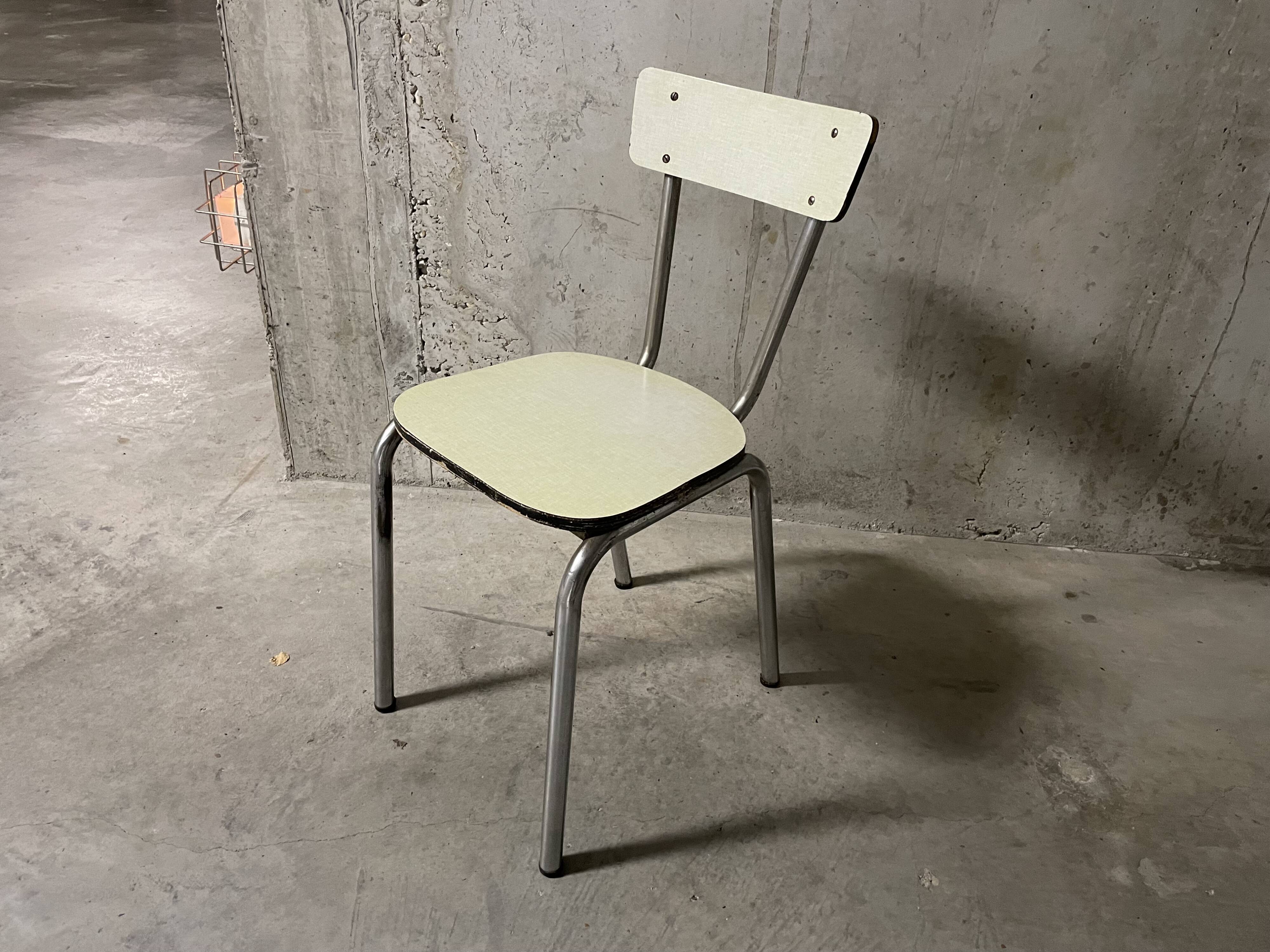 Chaise en formica années 50