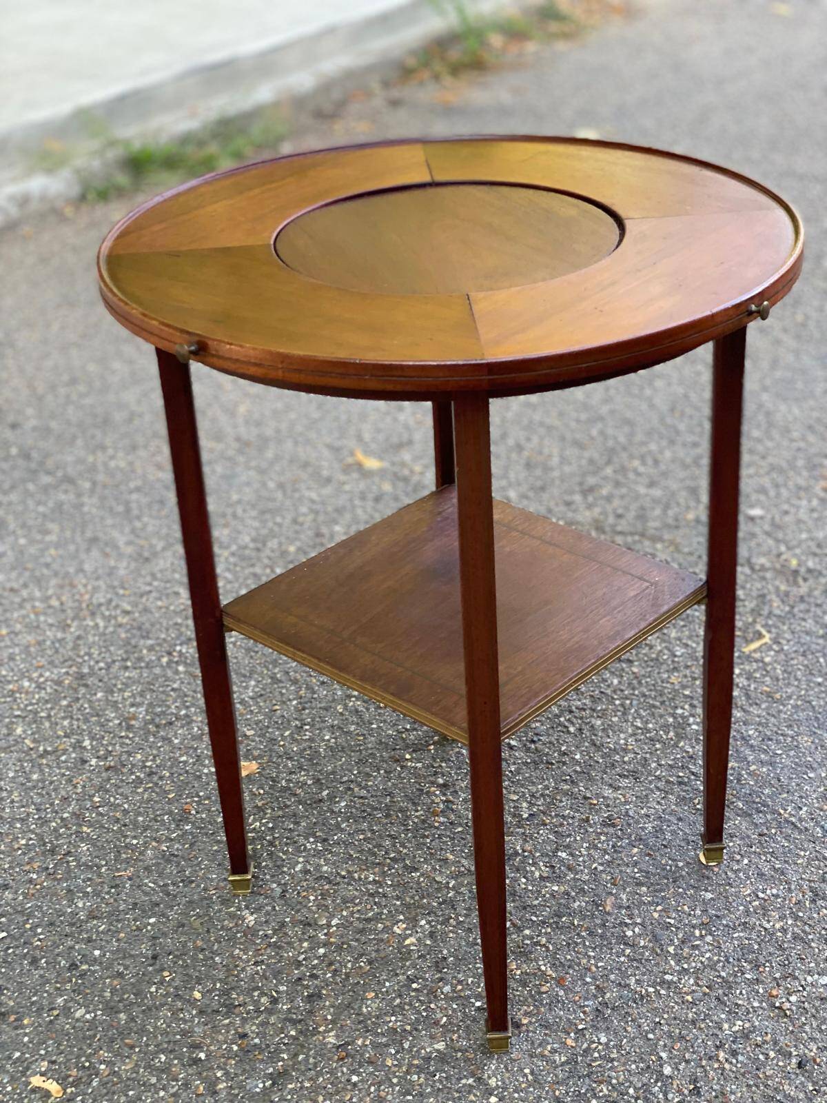 Louis XVI swiveling stand in solid wood from the 19th century