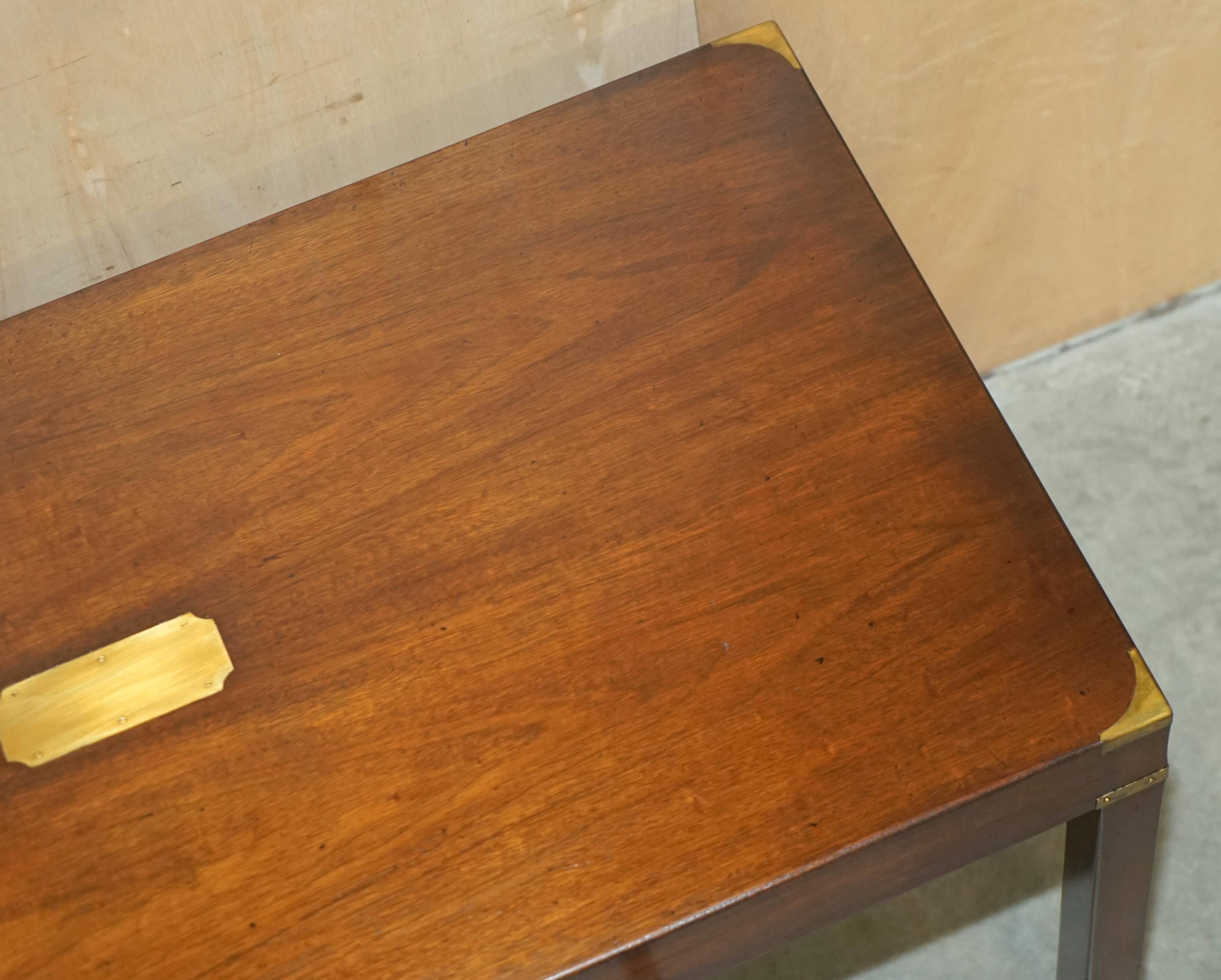 Bureau de campagne militaire Kennedy Harrods en bois dur