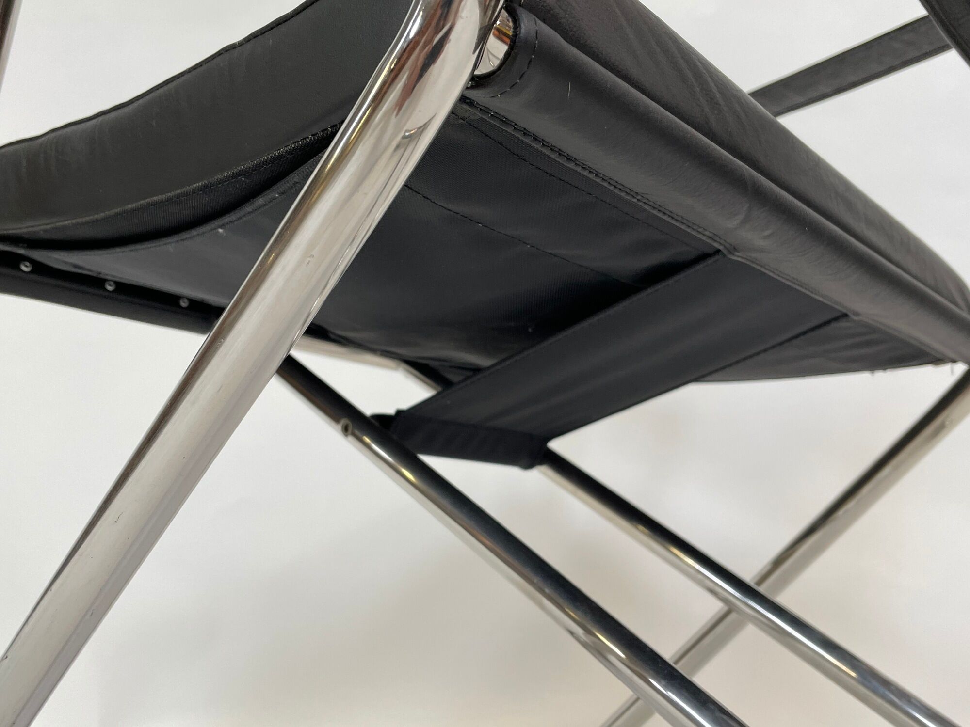 Vintage Sleek Modern Euroka Folding Campaign Lounge Chair by Mark Singer for Melamede