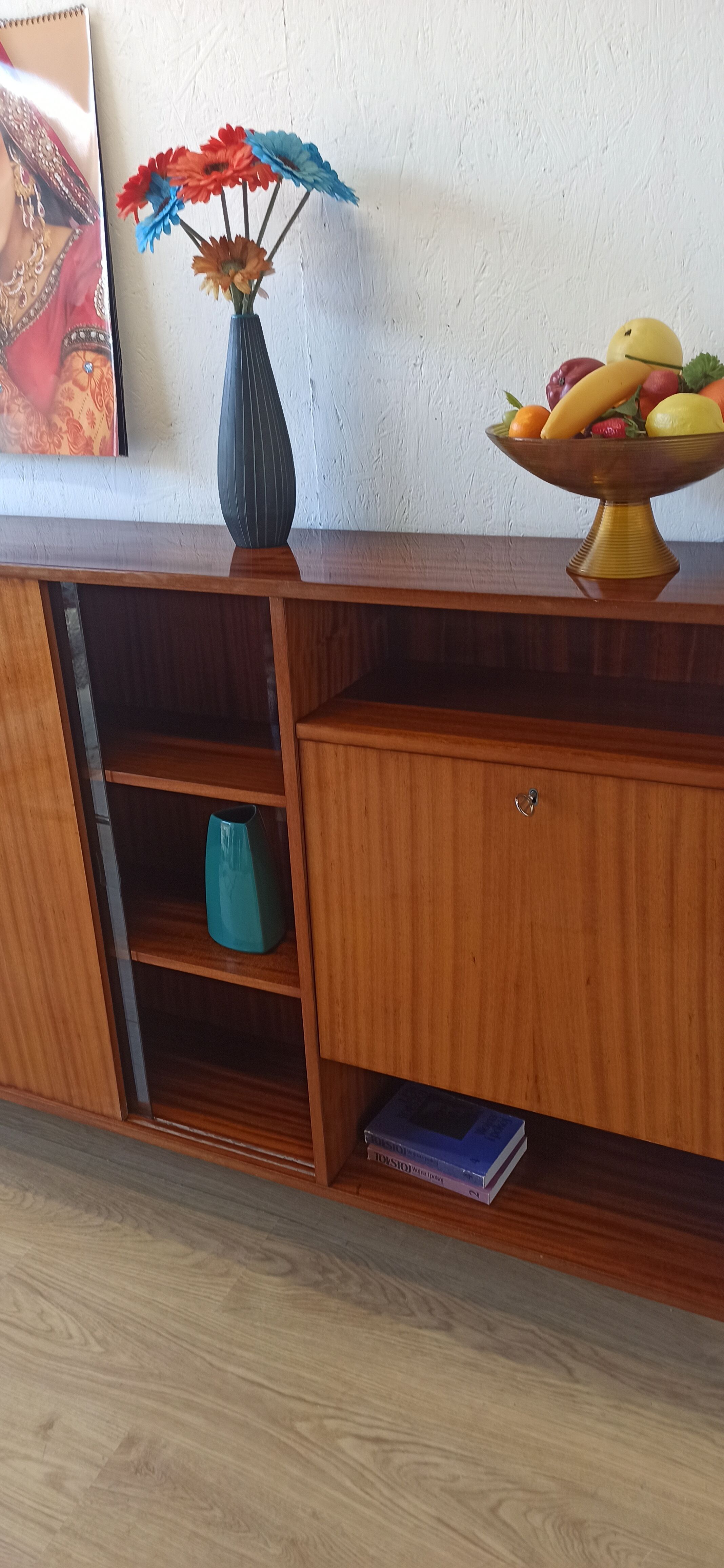 Buffet moderniste étagère des années 1970