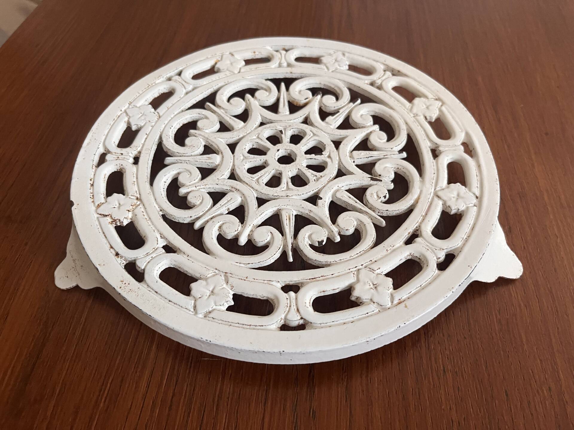 Cast iron trivet