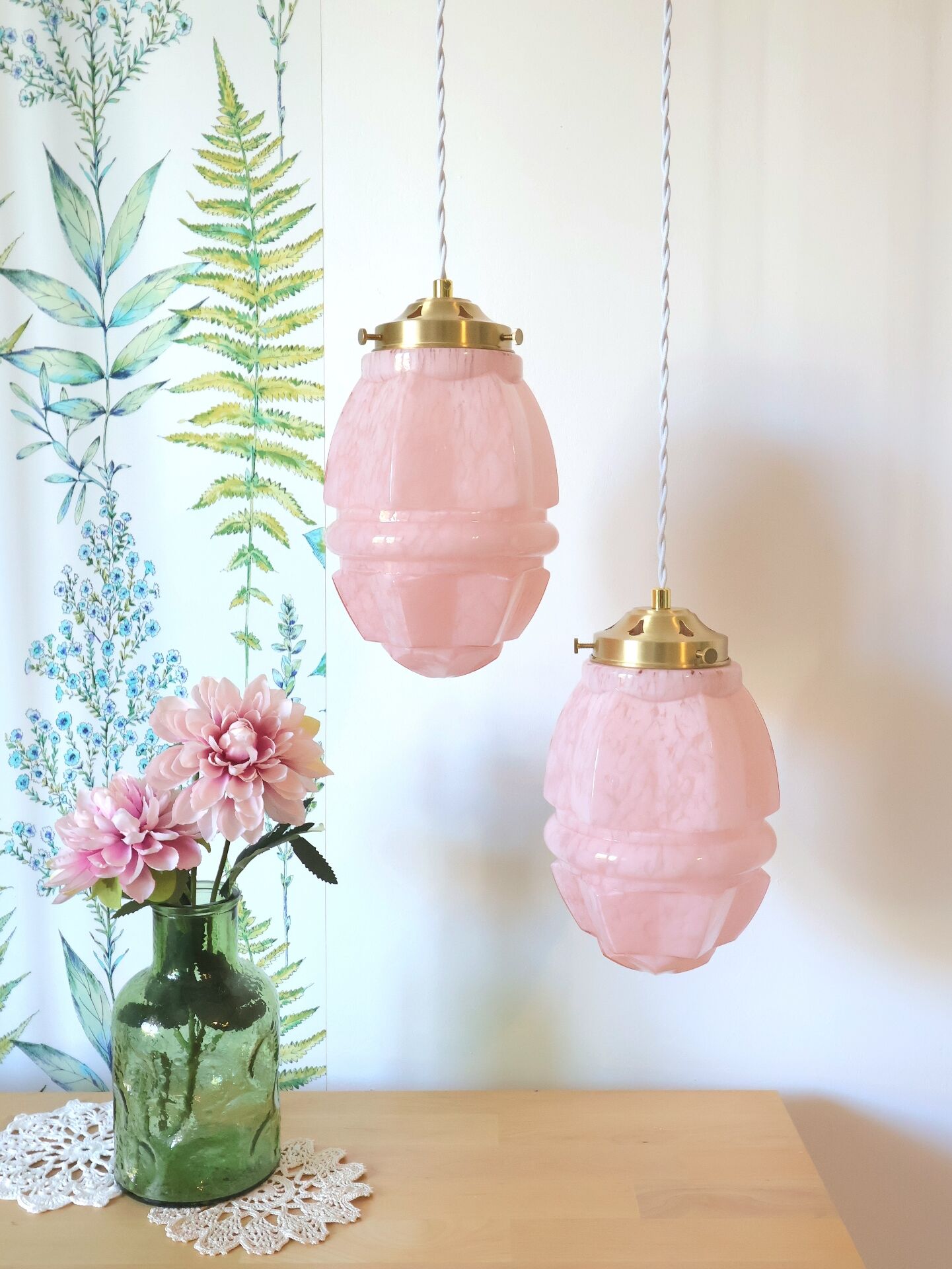 Art Deco glass suspensions from Clichy in pink – Skyscraper style