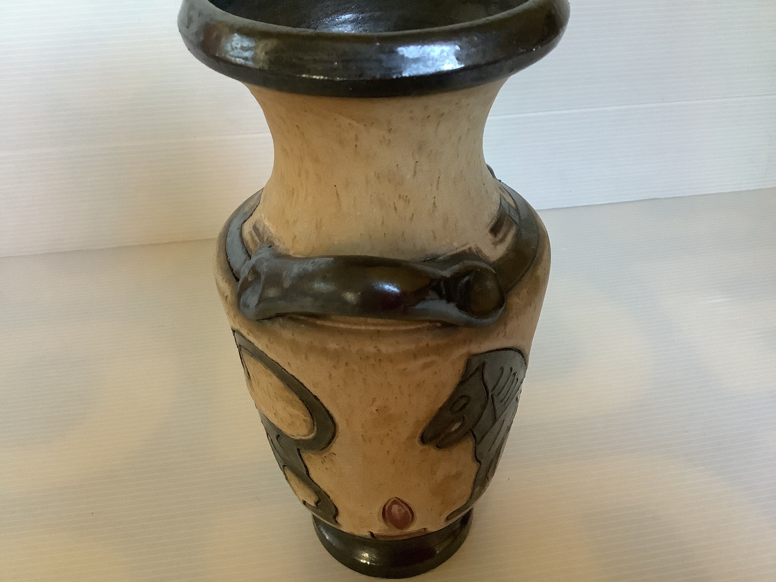 Zoomorphic vase Guerin Bouffioulx