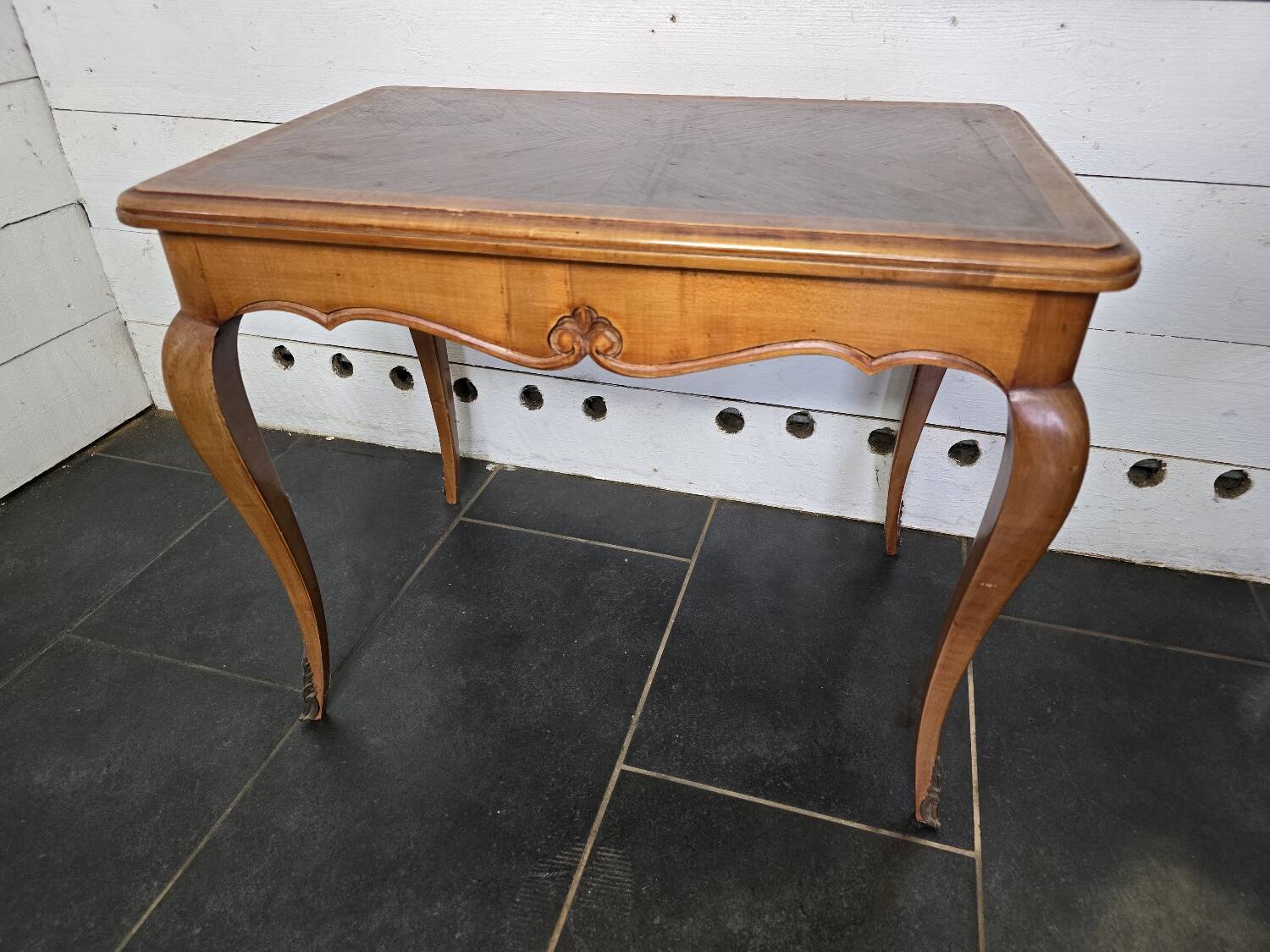 Cherry wood coffee table (small model)