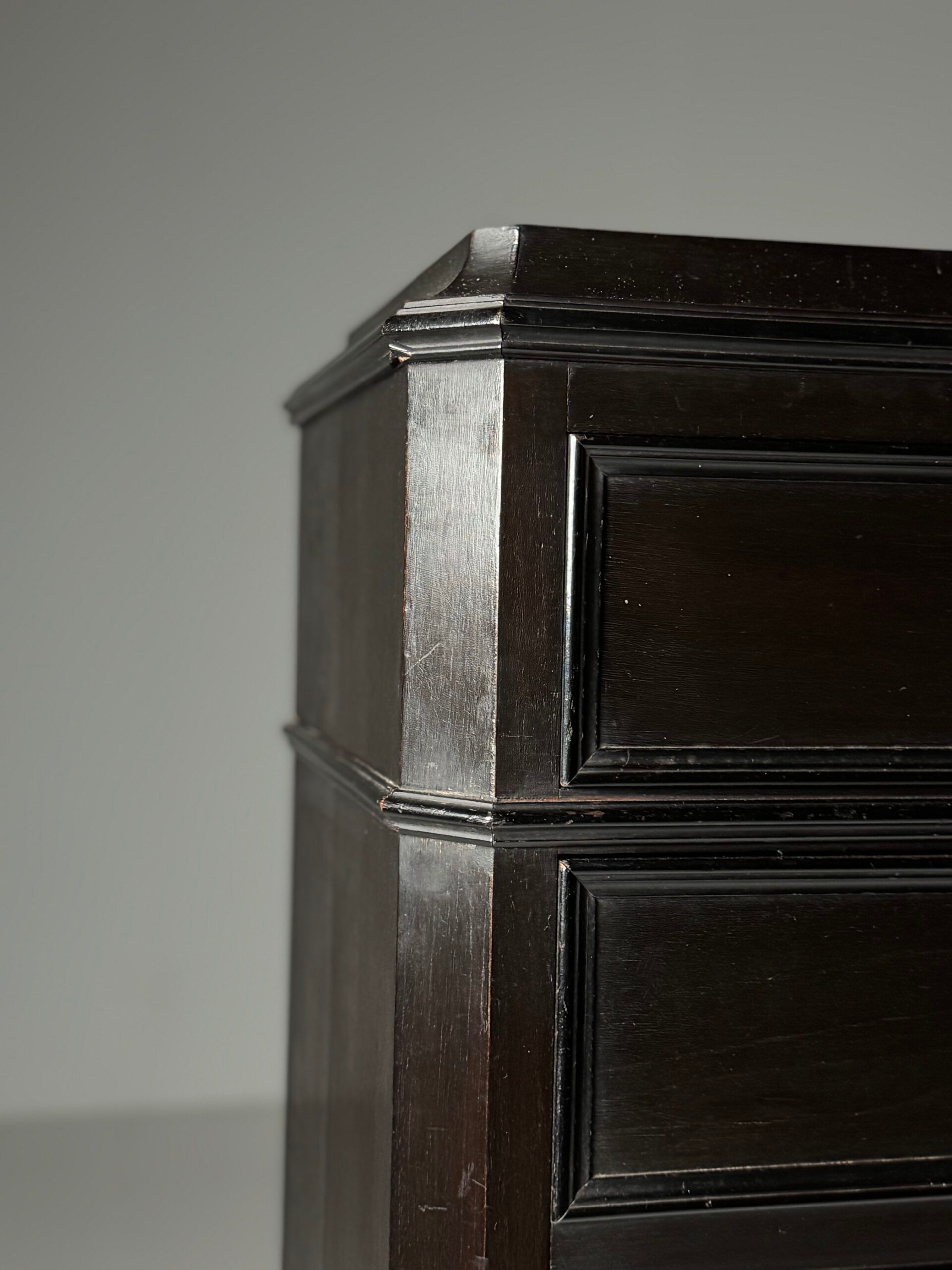 Louis Philippe secretaire black